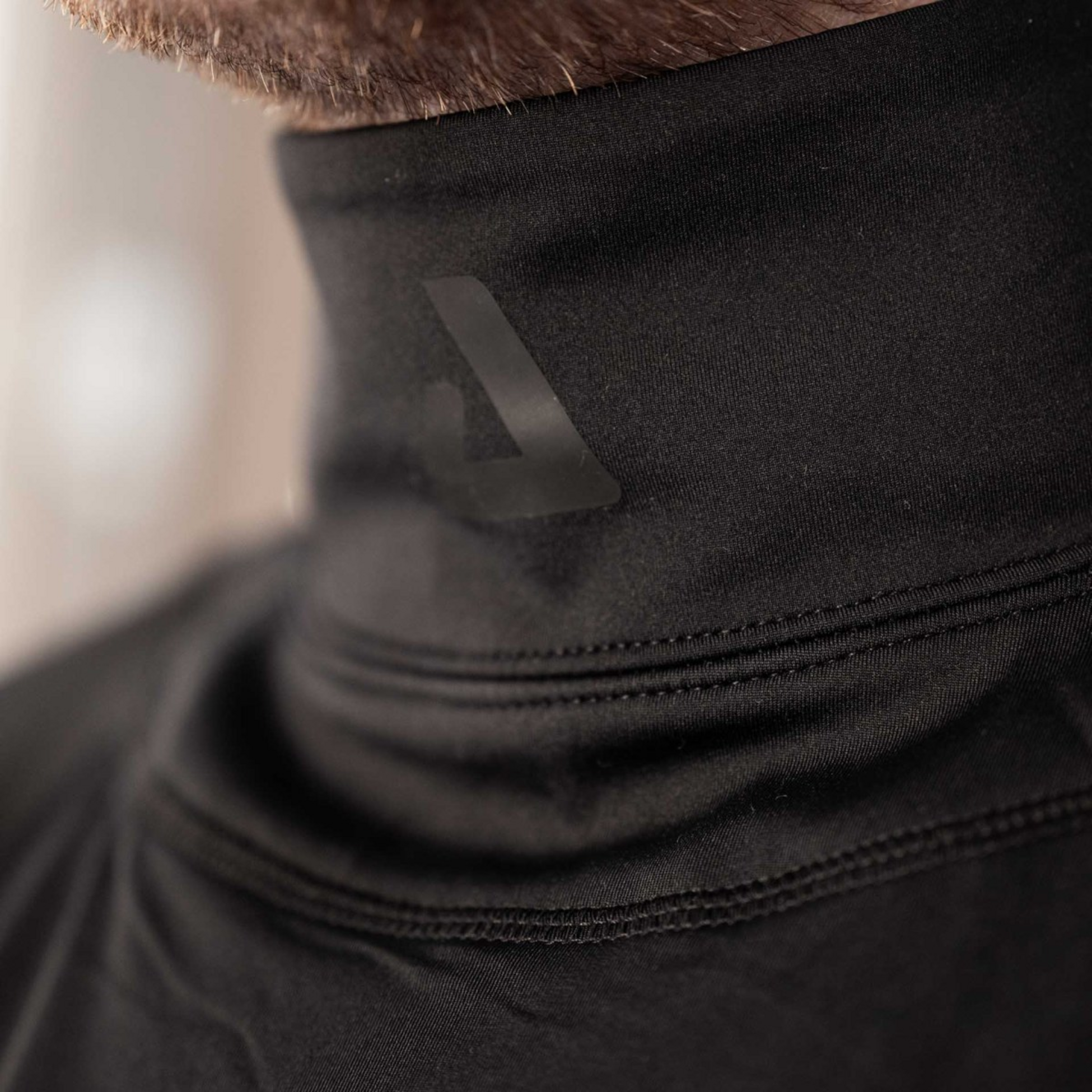 KOSA, Bandy Shirt With Neck Guard Black/grey (junior)