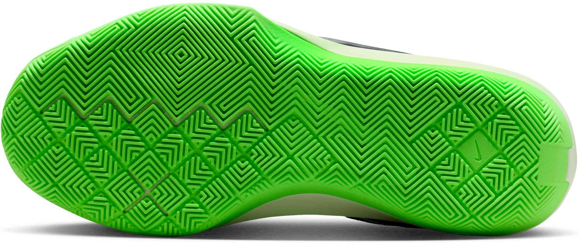 NIKE, Basketball Shoes G.t. Cut Academy 2