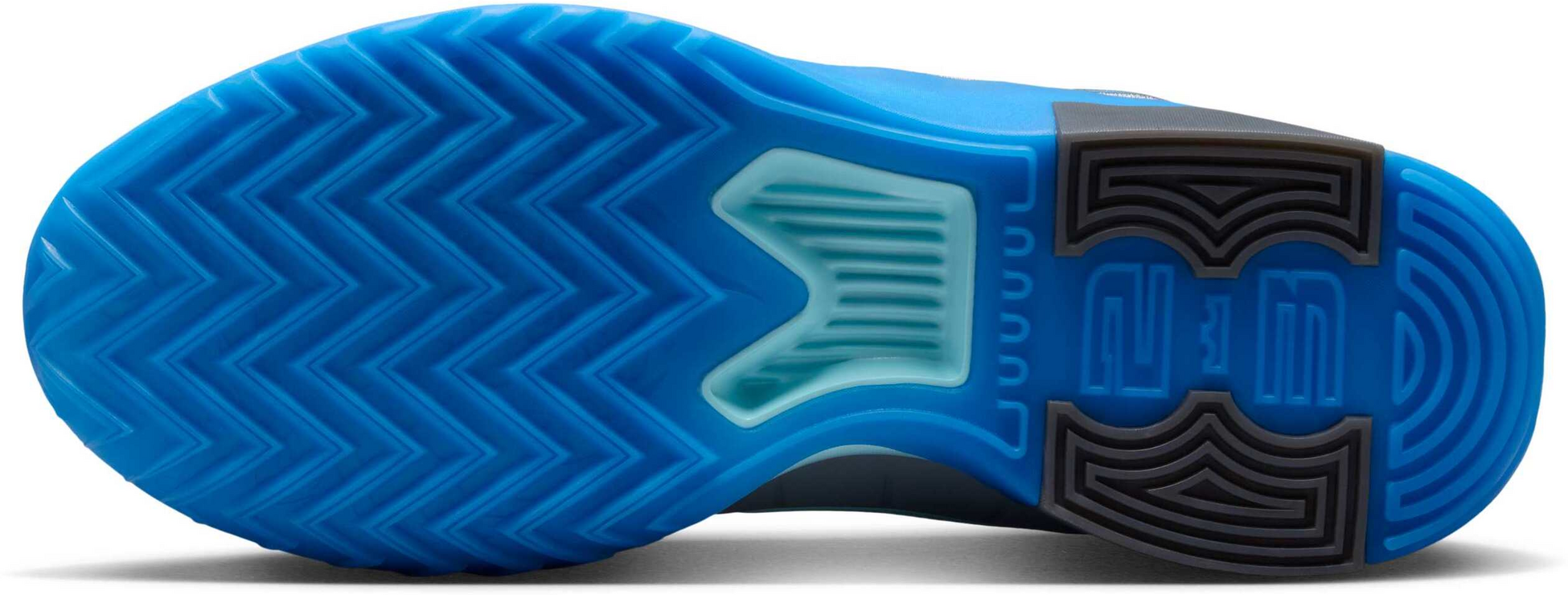 NIKE, Basketball Shoes Lebron Witness 9