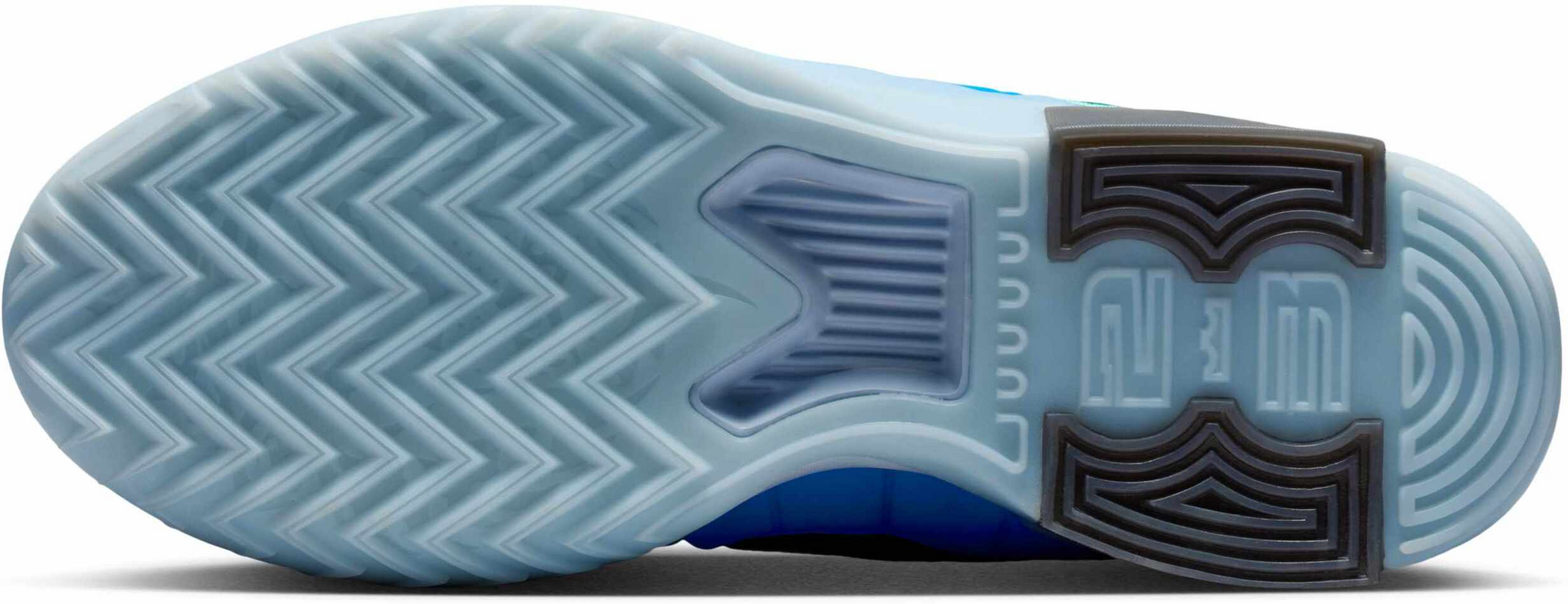 NIKE, Basketball Shoes Lebron Witness 9