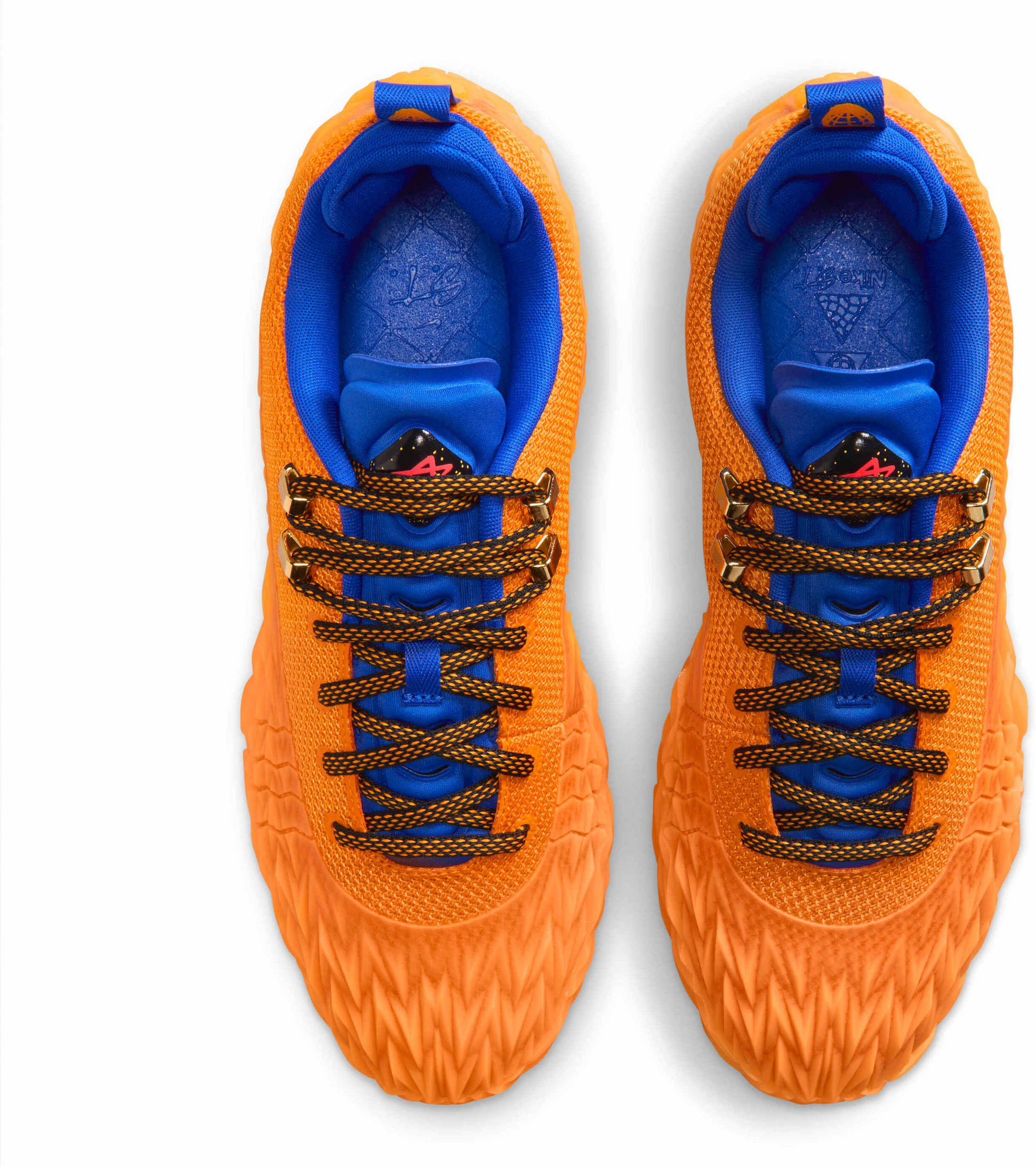 NIKE, Basketball Shoes S.t. Charge 'foundation'