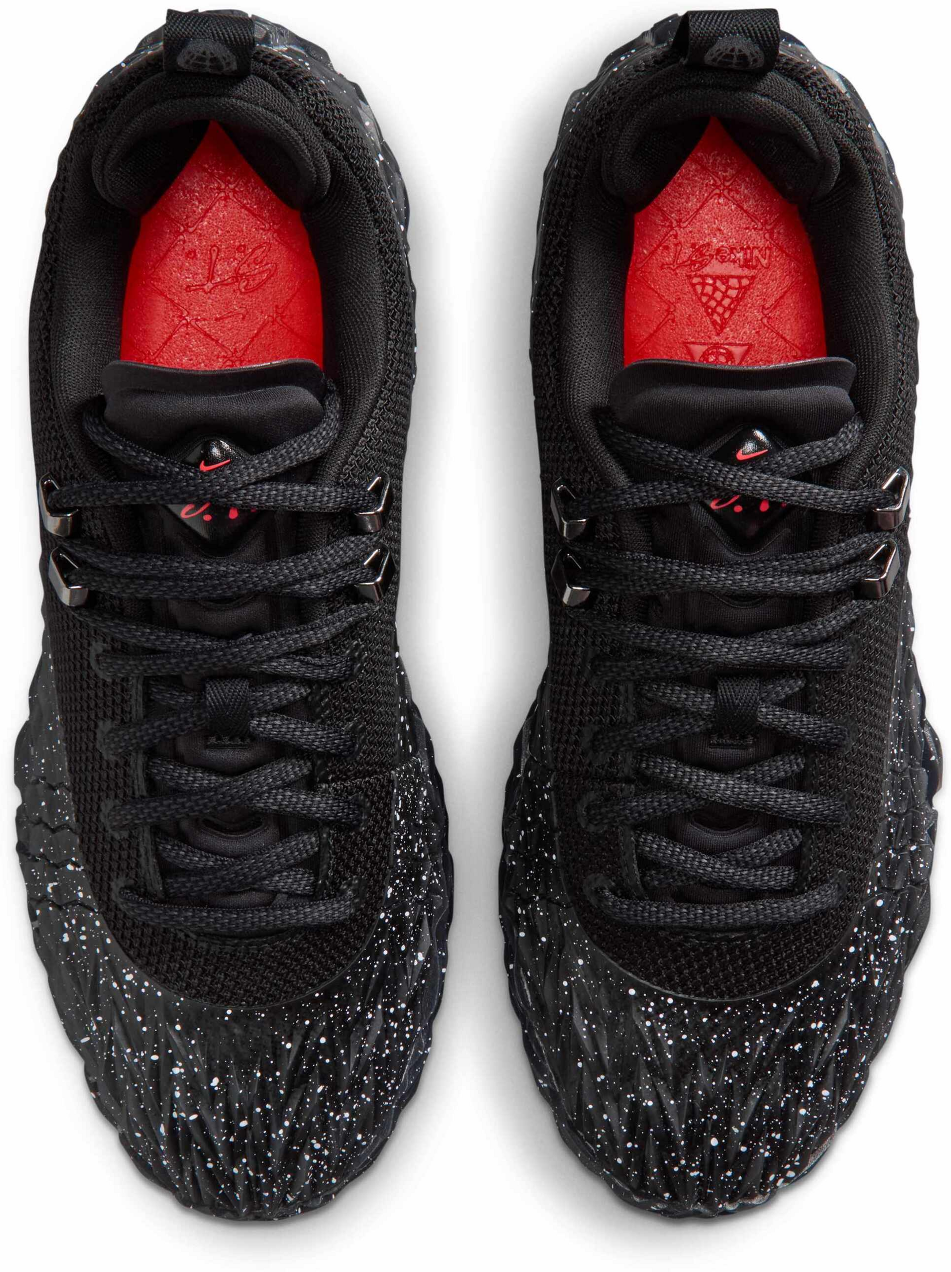 NIKE, Basketball Shoes S.t. Charge