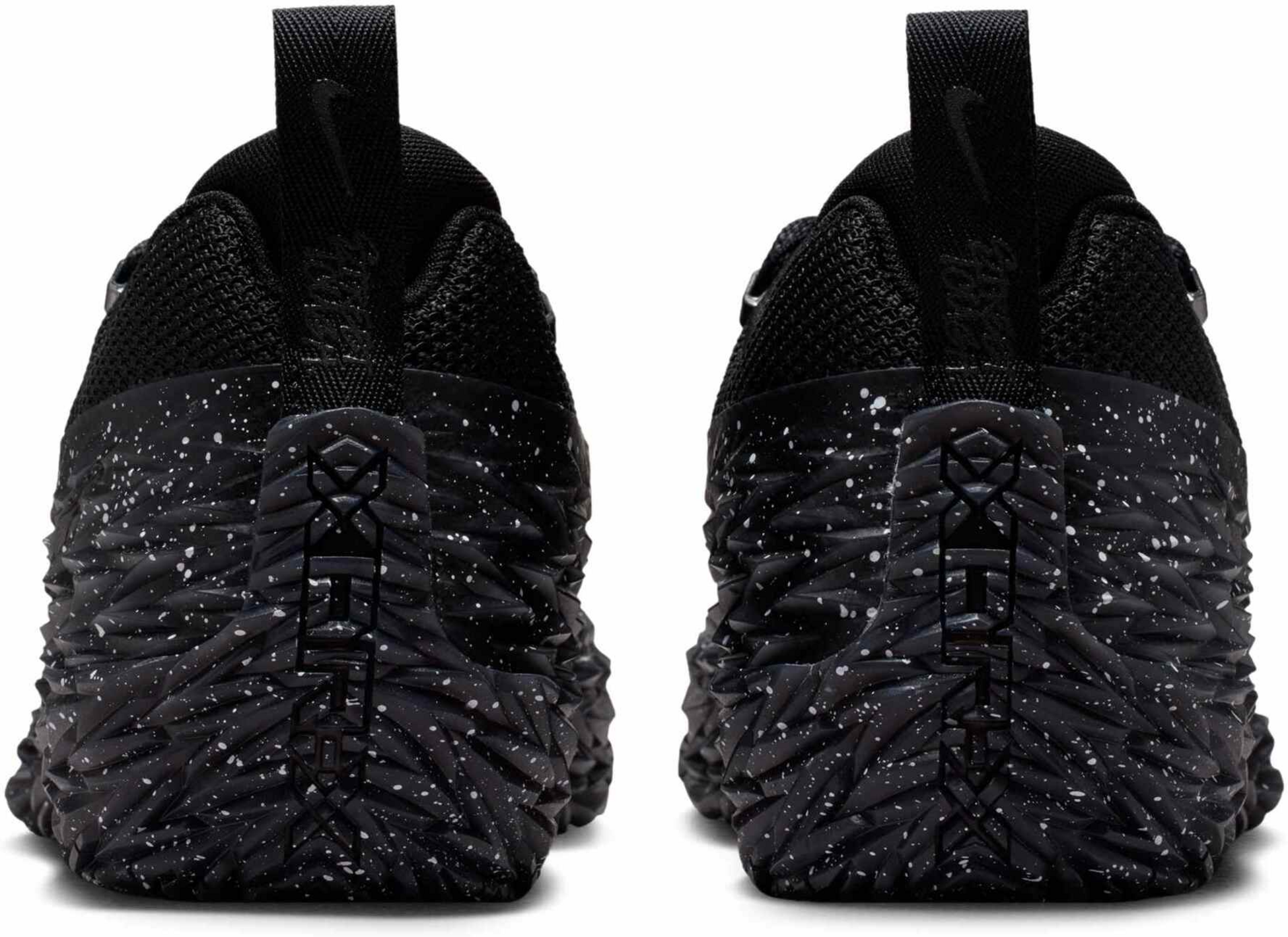 NIKE, Basketball Shoes S.t. Charge