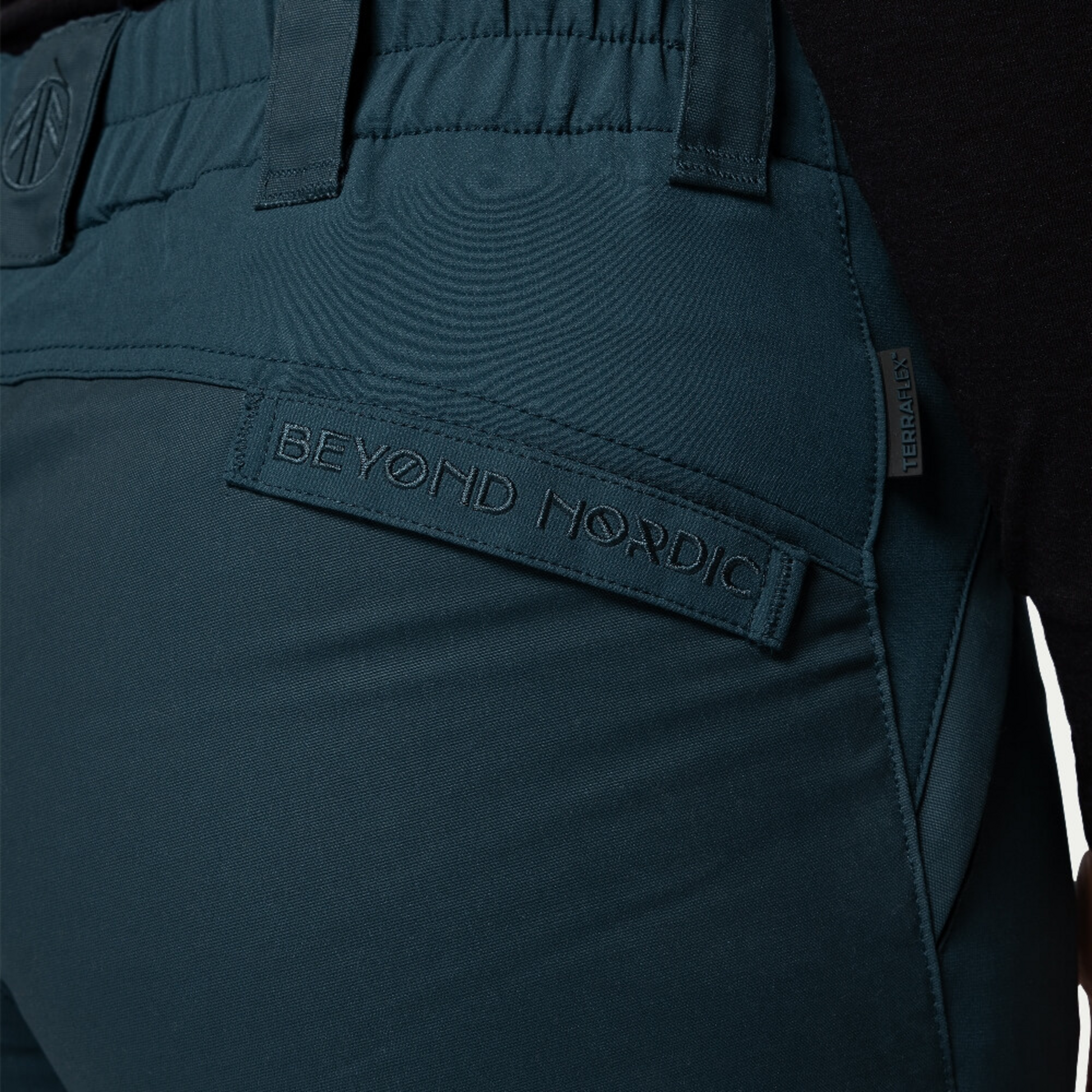 BEYOND NORDIC Bn001 V2 Hiking Pants Women's på stadium.se