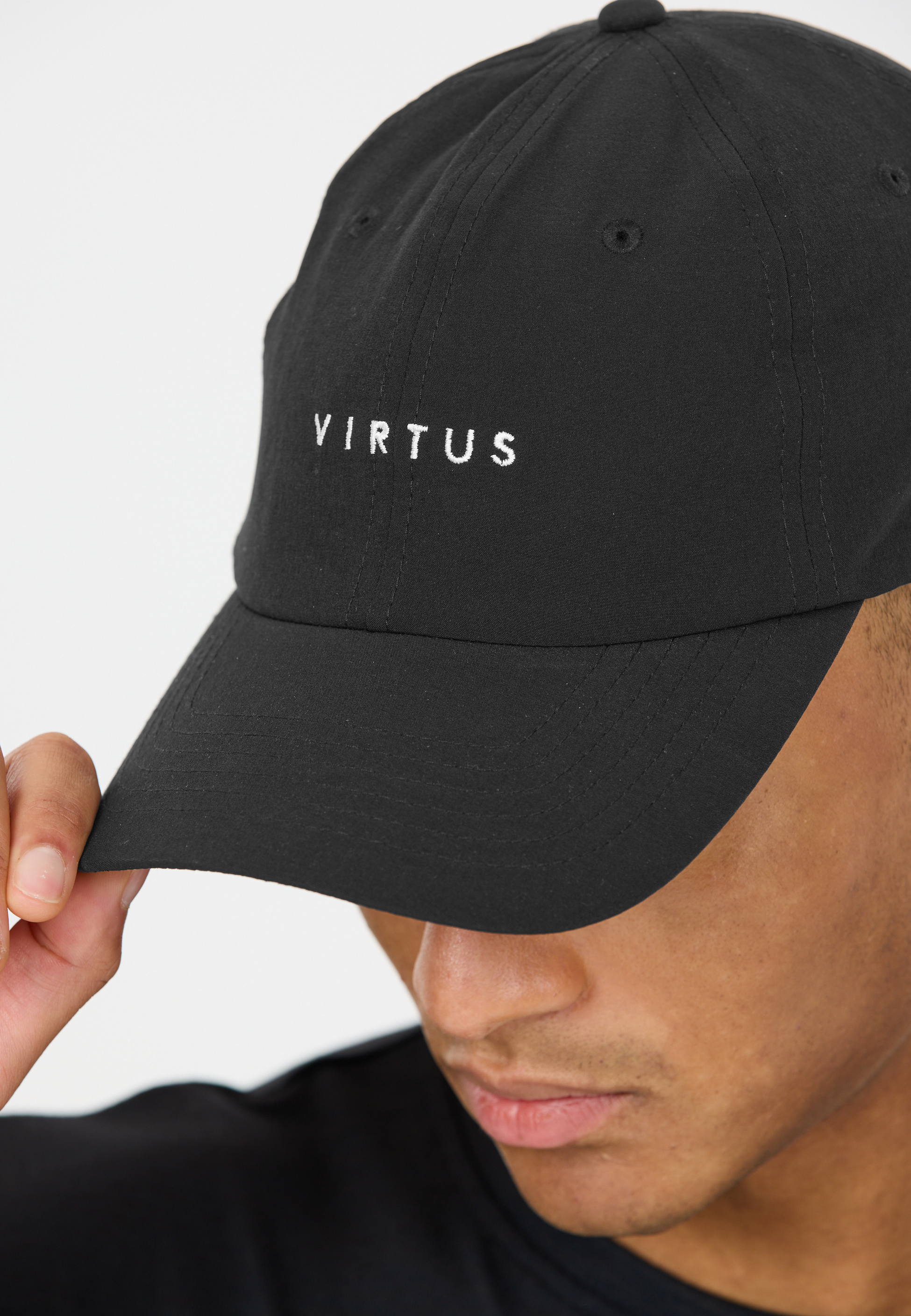 VIRTUS, Borden