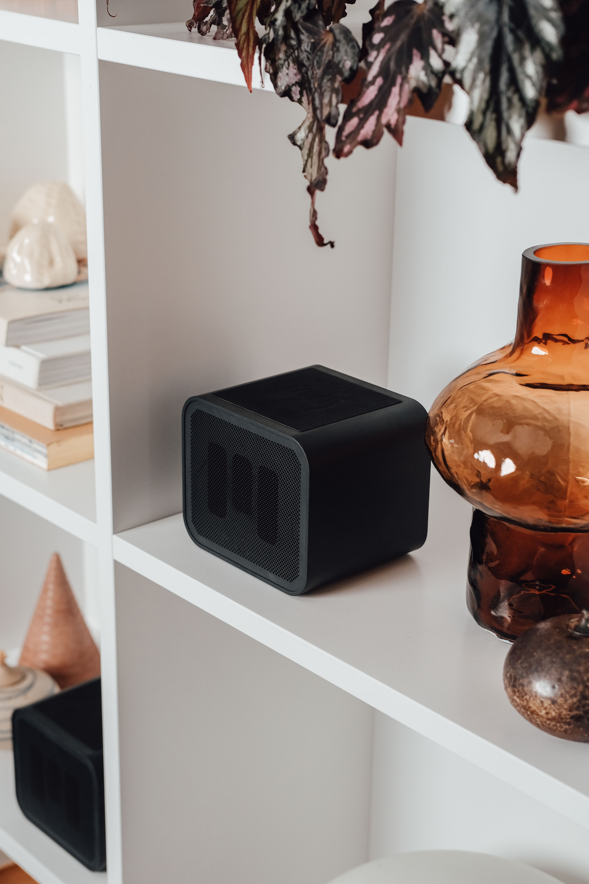 MIIEGO, Charge&play Re:duce - Black