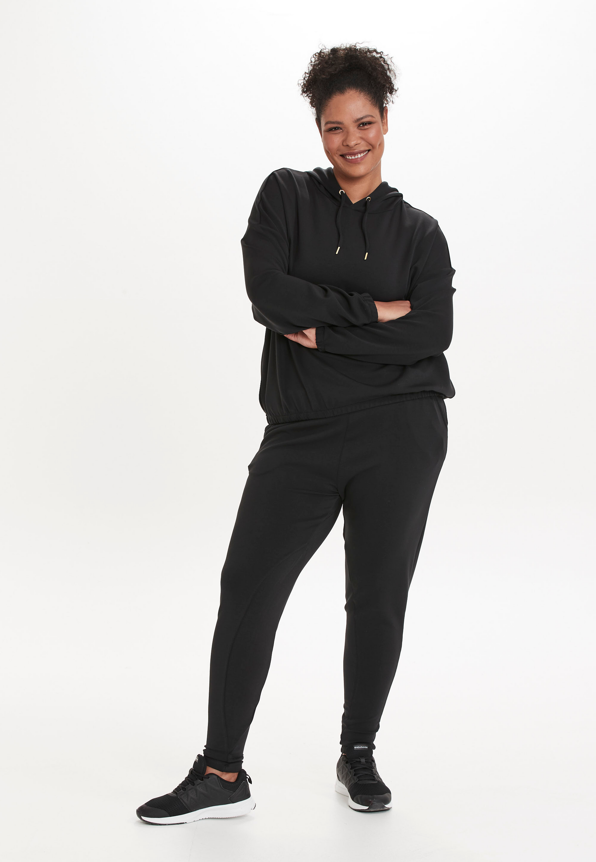 Q SPORTSWEAR, Cinmarie Sweatshirt