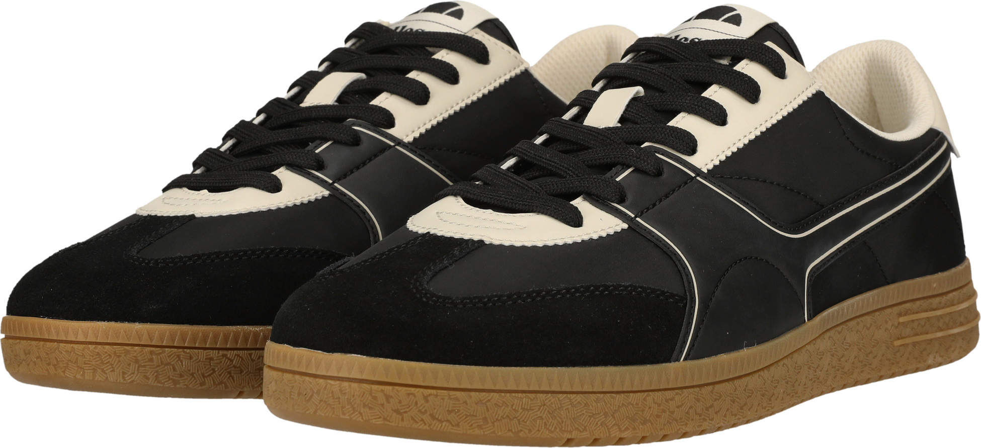 ELLESSE, Cody