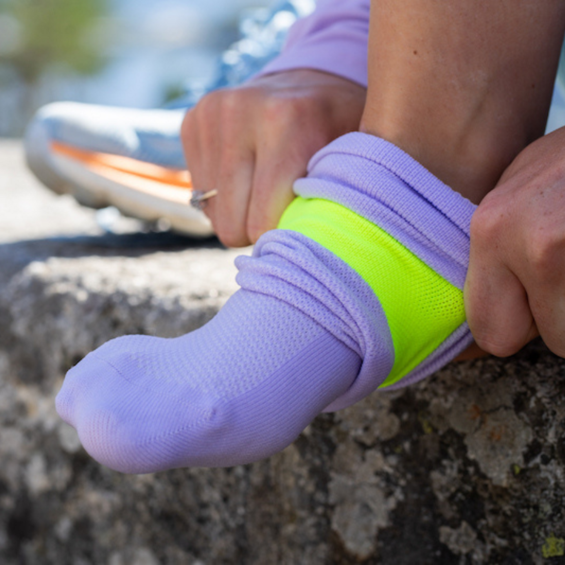 SAVVYDAYS, Courage Functional Crew Socks