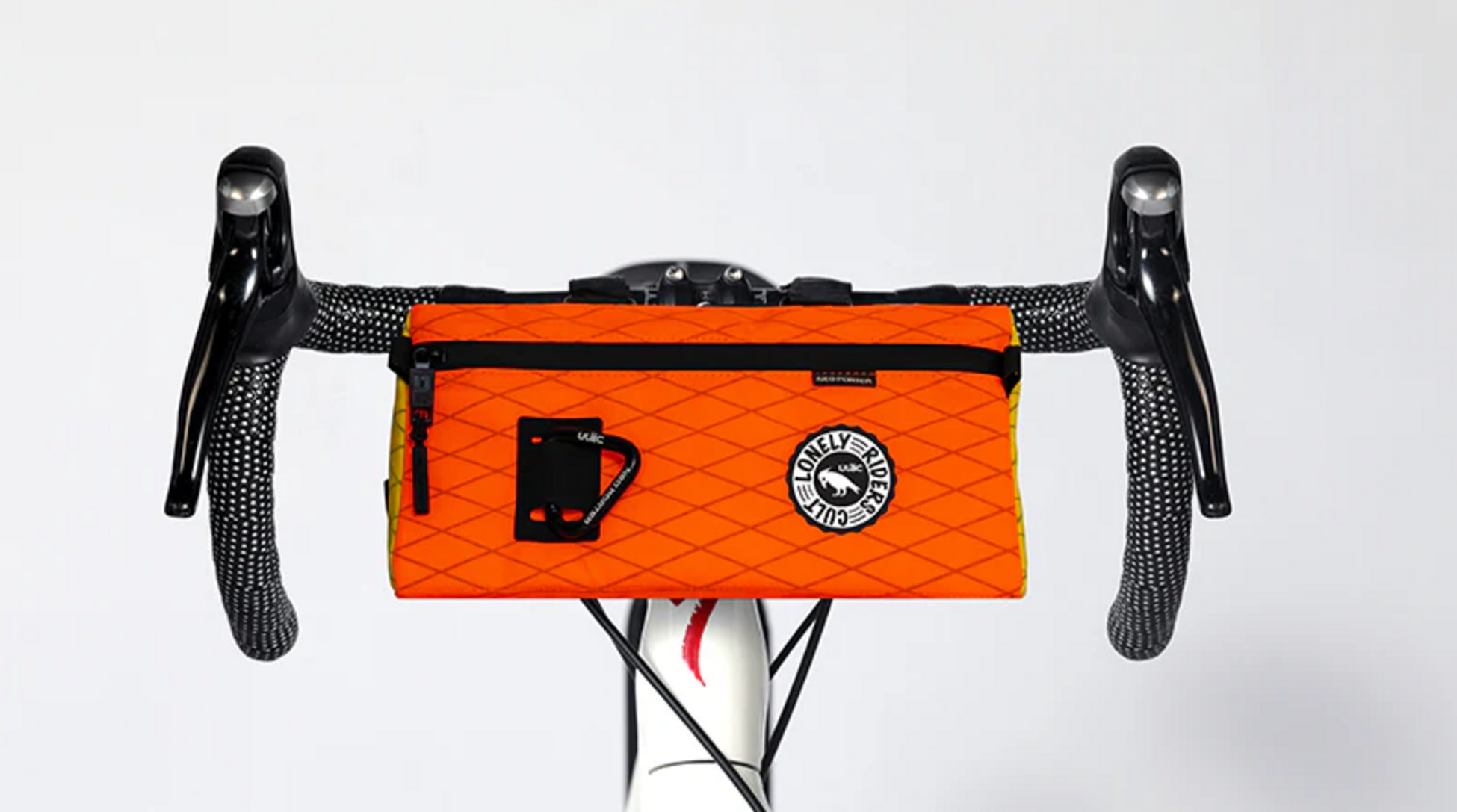 UL&Auml;C, Coursier Apex Max 3.2l Lava Cykelv&auml;ska