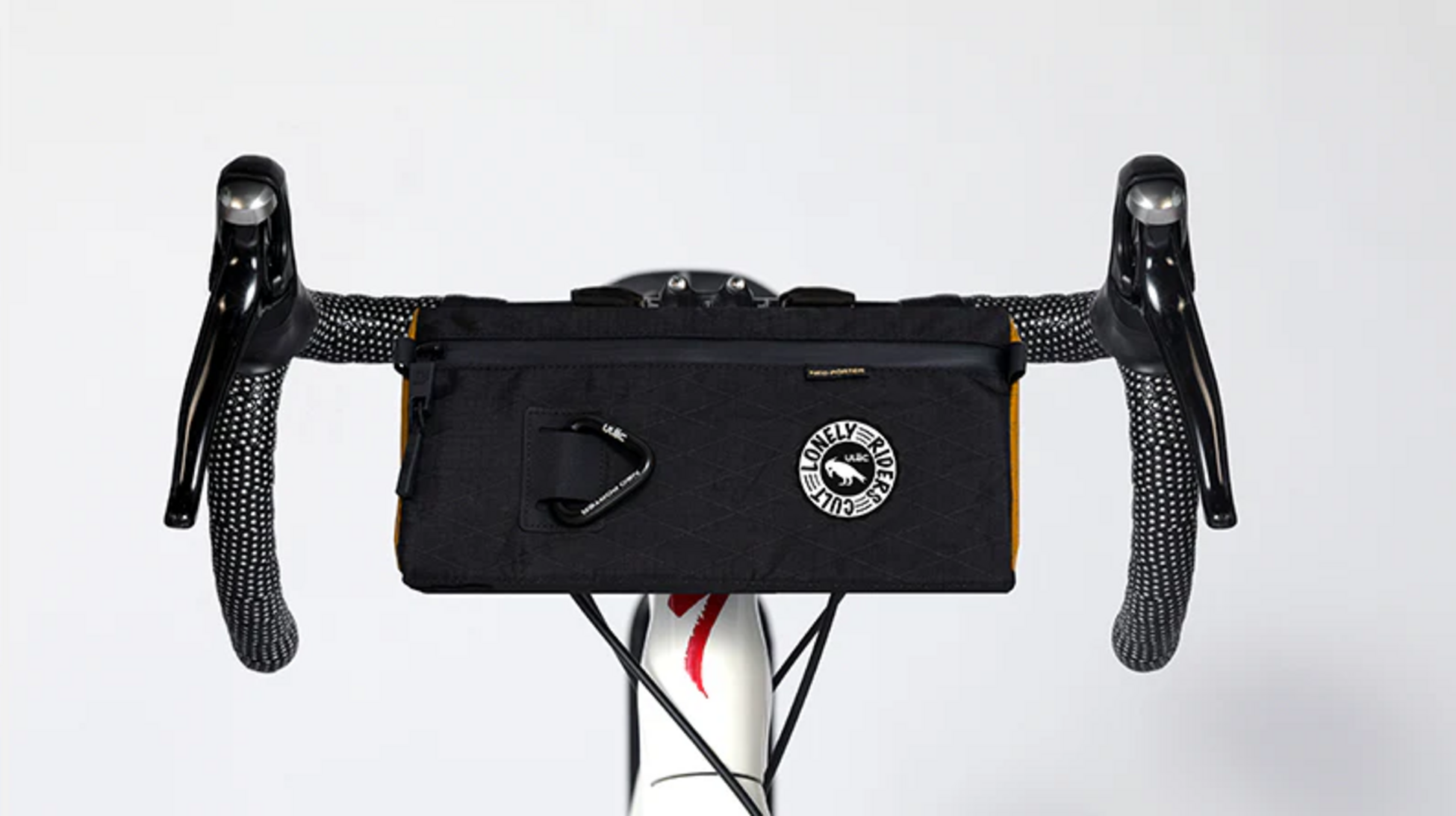 UL&Auml;C, Coursier Apex Max 3.2l Onyx Cykelv&auml;ska