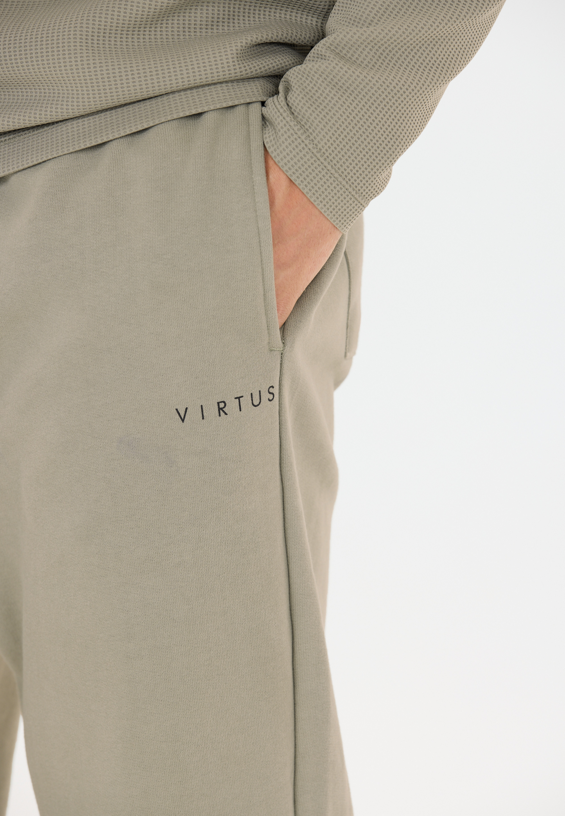 VIRTUS, Dela