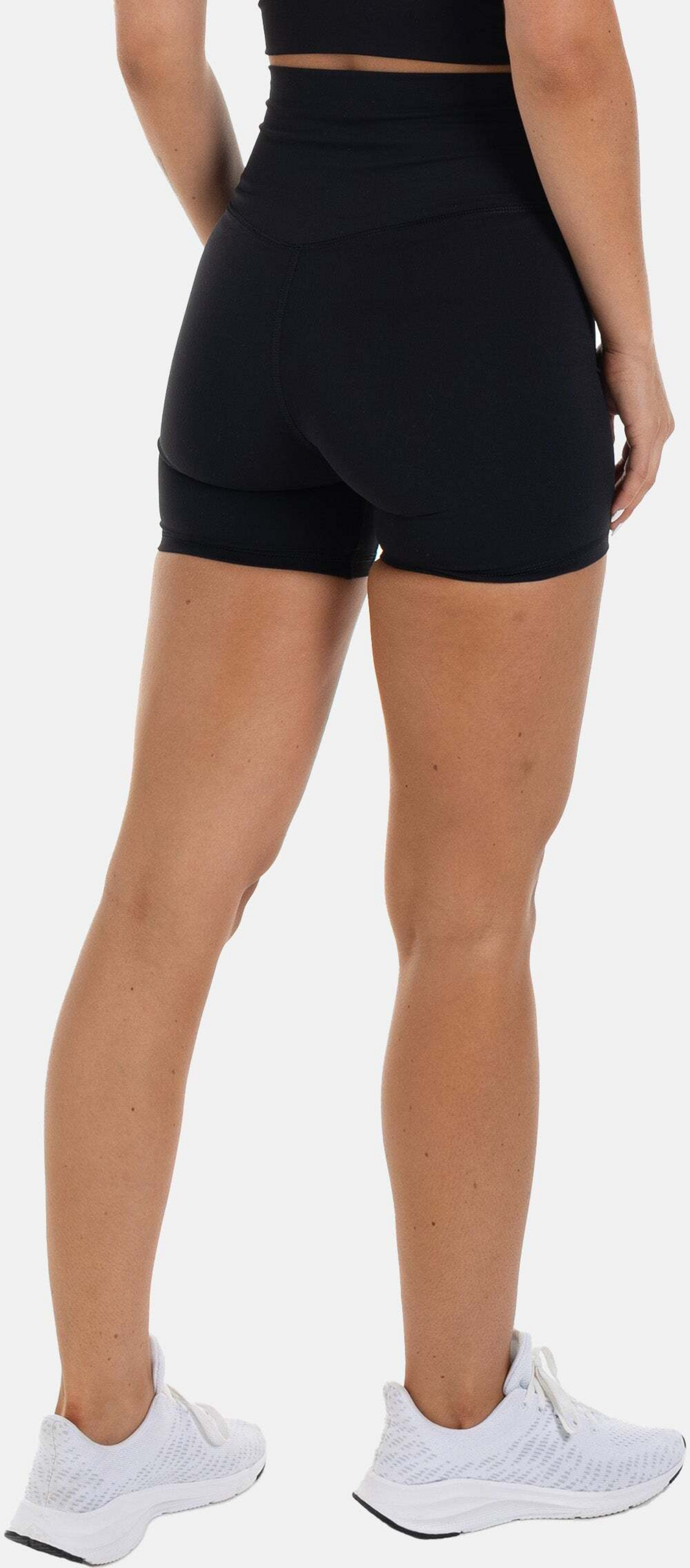 DIVINA, Divina Shorts 'athleisure'