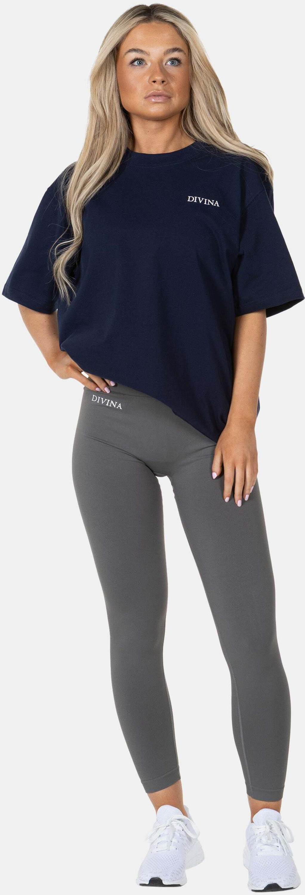 DIVINA, Divina T-shirt "laxus"