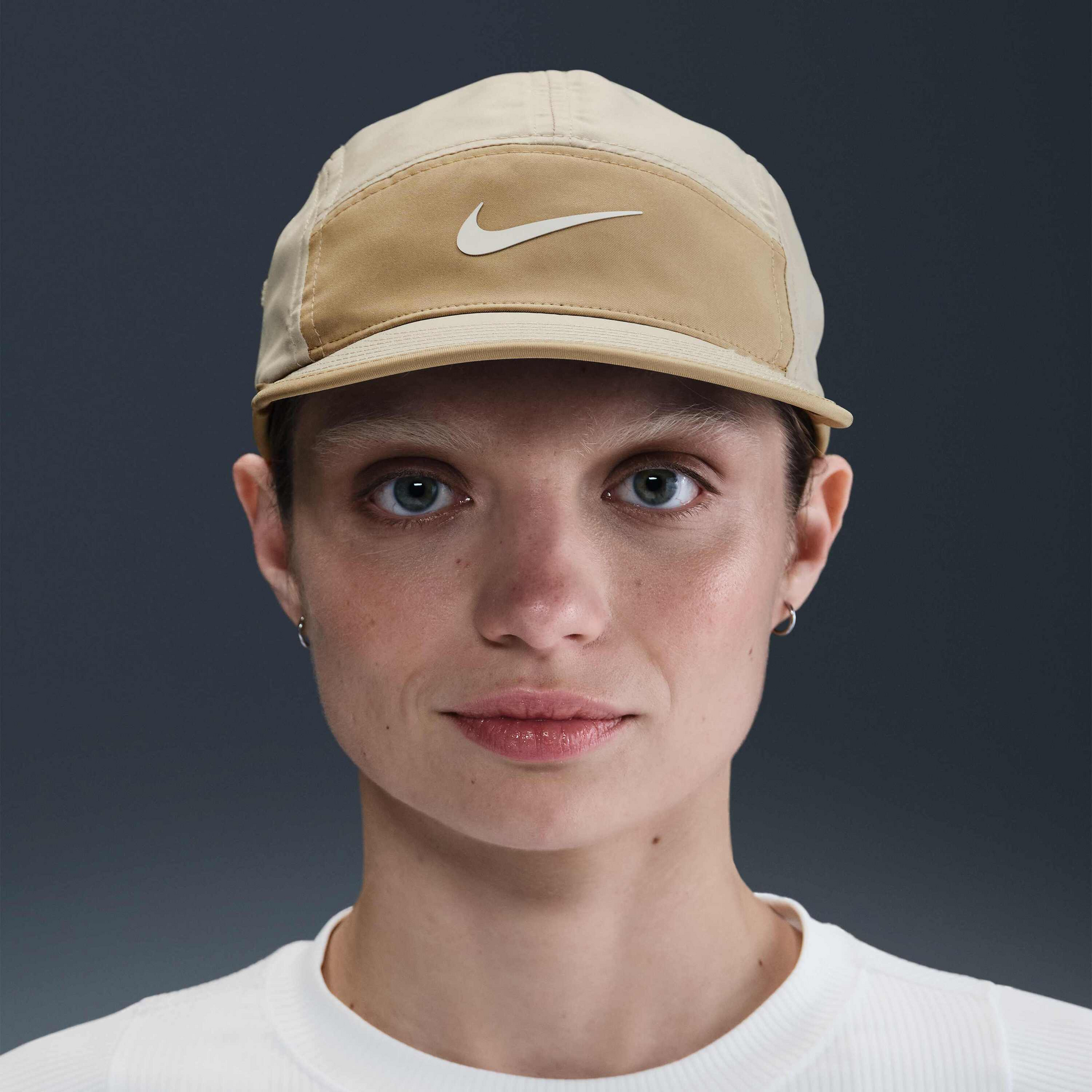 NIKE, Dri-fit Unstructured Swoosh Cap Fly
