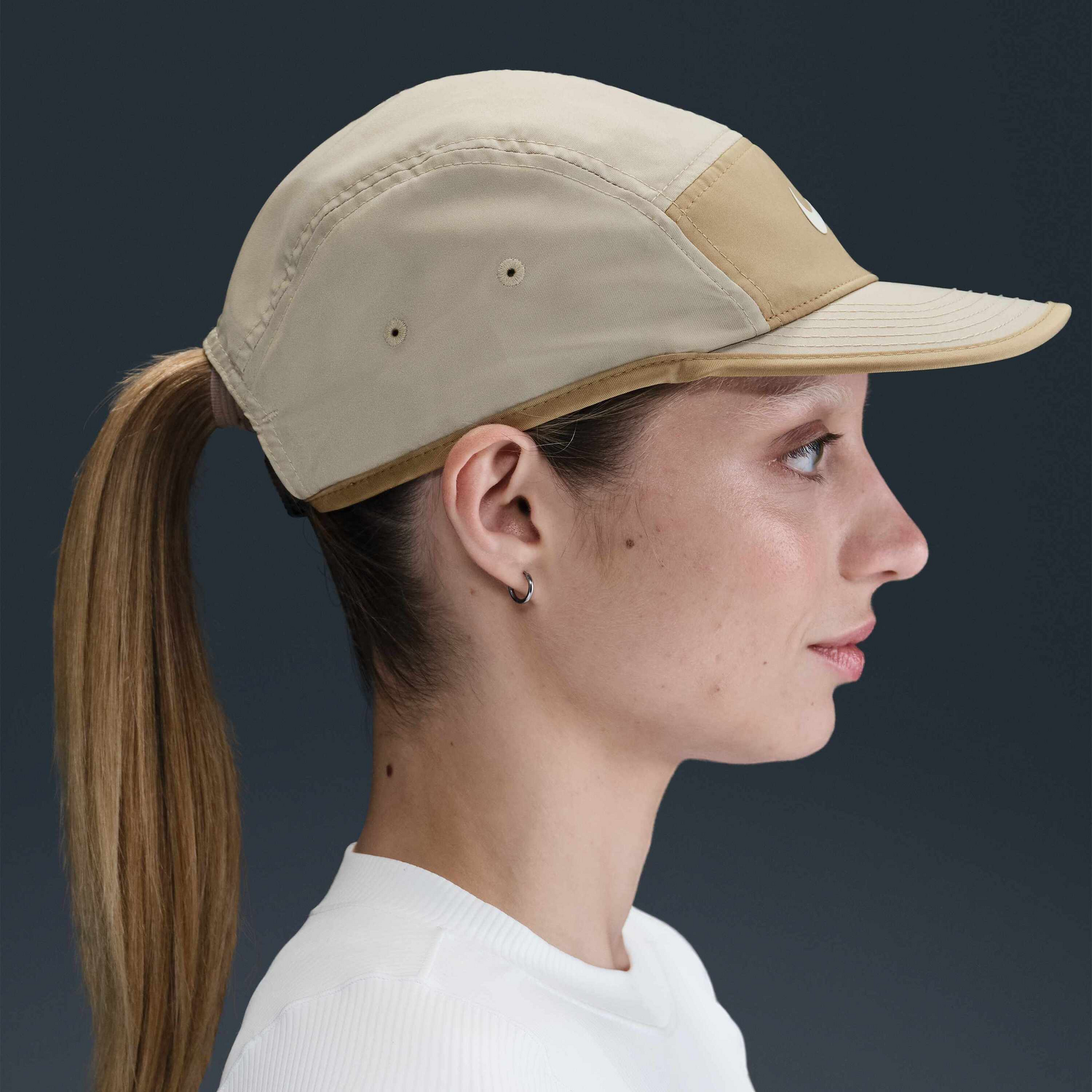 NIKE, Dri-fit Unstructured Swoosh Cap Fly