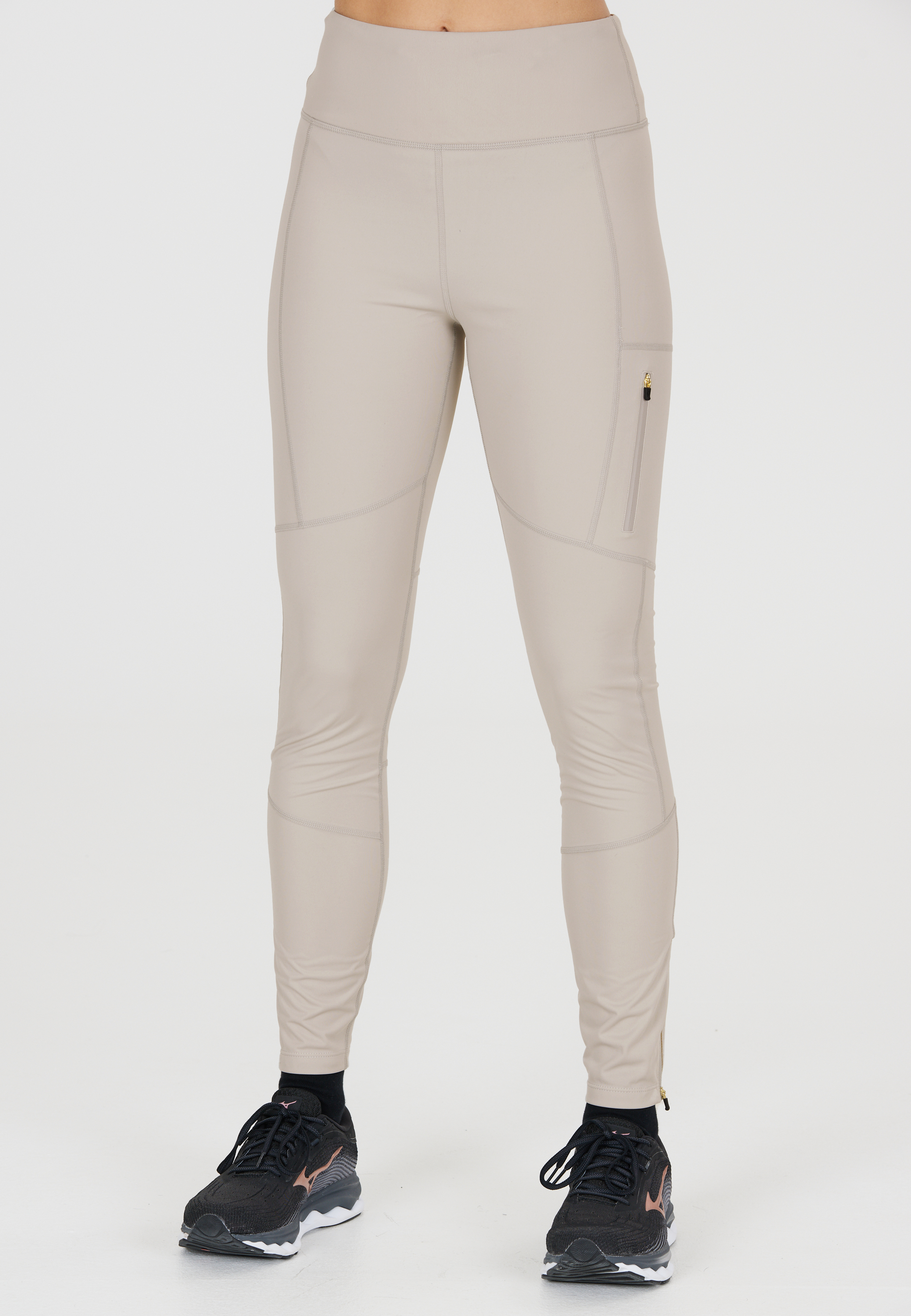 ENDURANCE, Elinor Tight