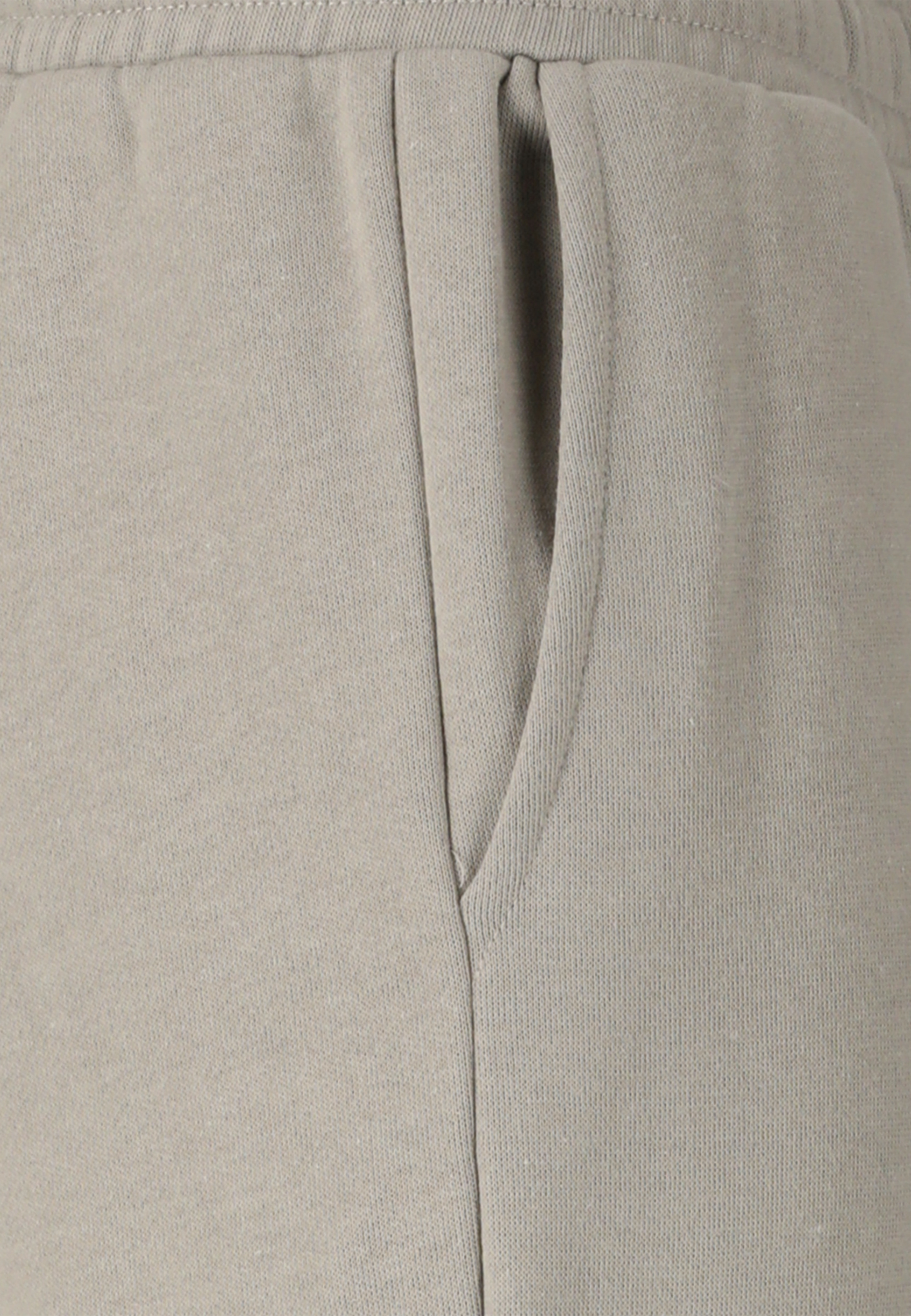 ENDURANCE, Evelyn Jr.