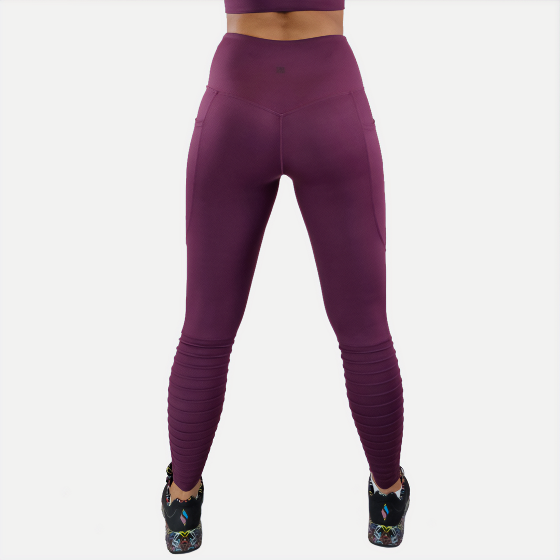 SHE DID, Favorittights Plommon