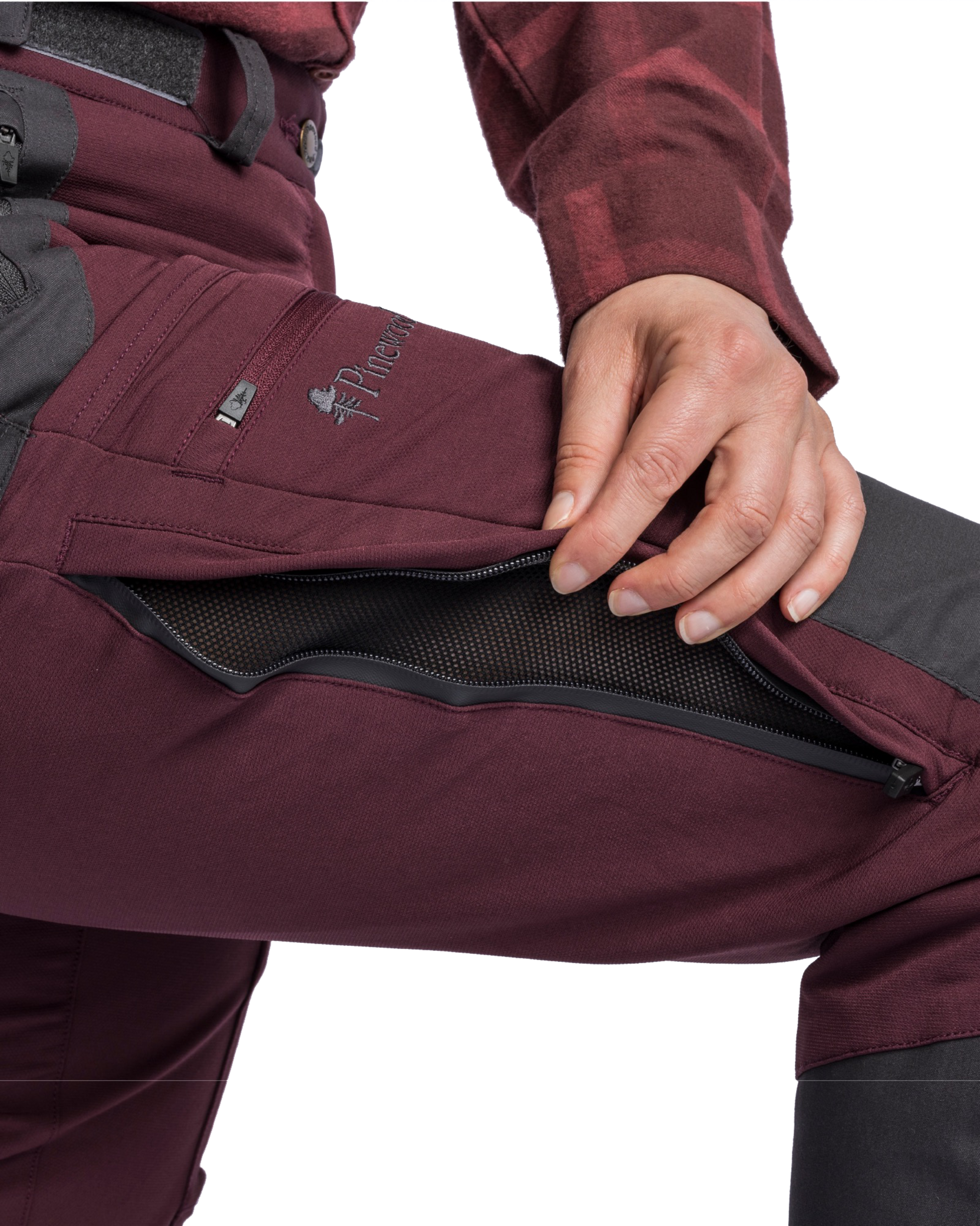 PINEWOOD, Finnveden Hybrid Ext Trs W