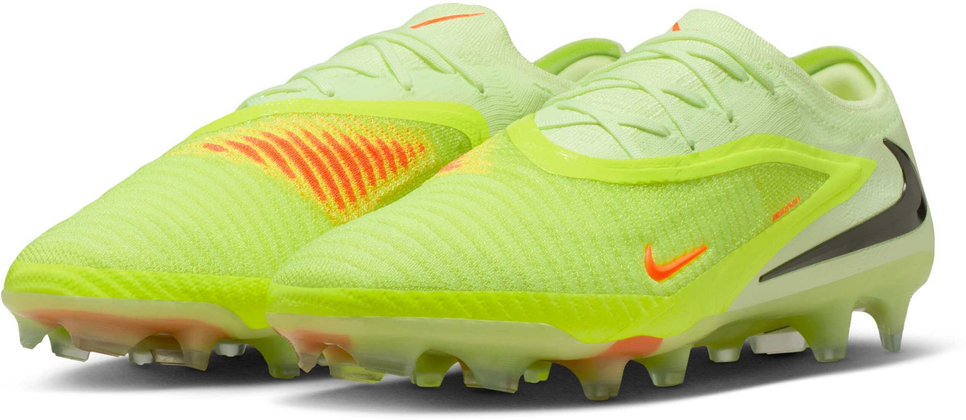 NIKE, Firm-ground Football Boot Phantom 6 Low Elite
