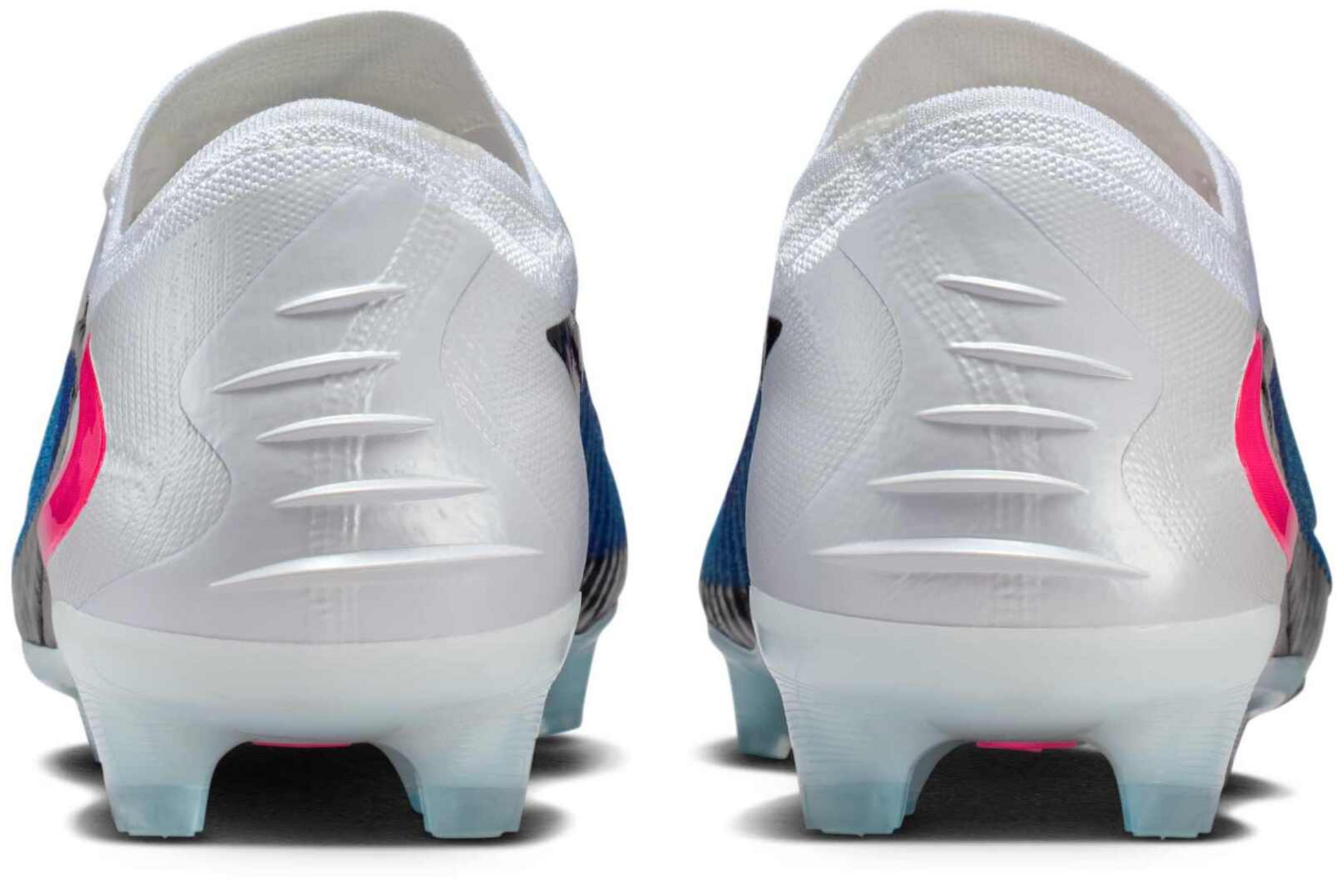 NIKE, Firm-ground Football Boot Phantom 6 Low Elite