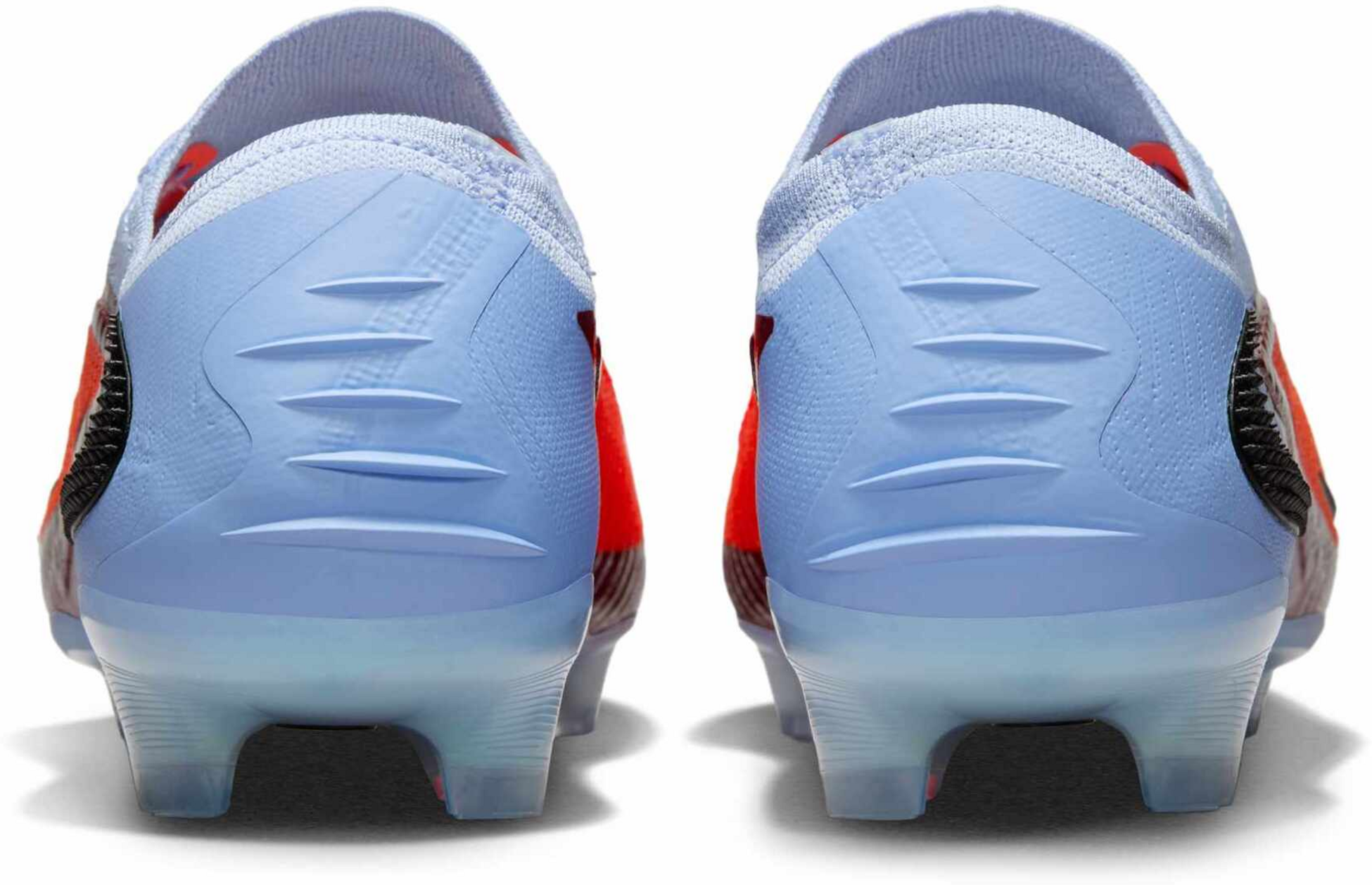 NIKE, Firm-ground Football Boot Phantom 6 Low Elite