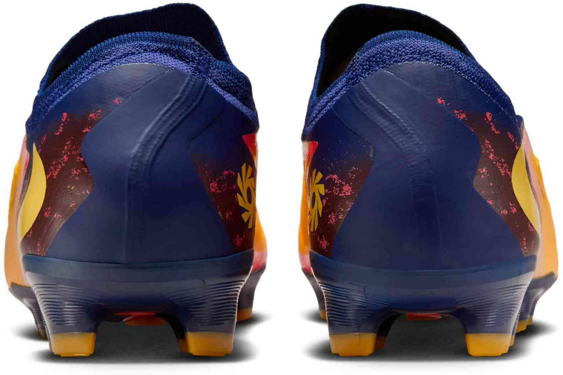 NIKE, Firm-ground Football Boot Phantom 6 Low Pro 'erling Haaland'