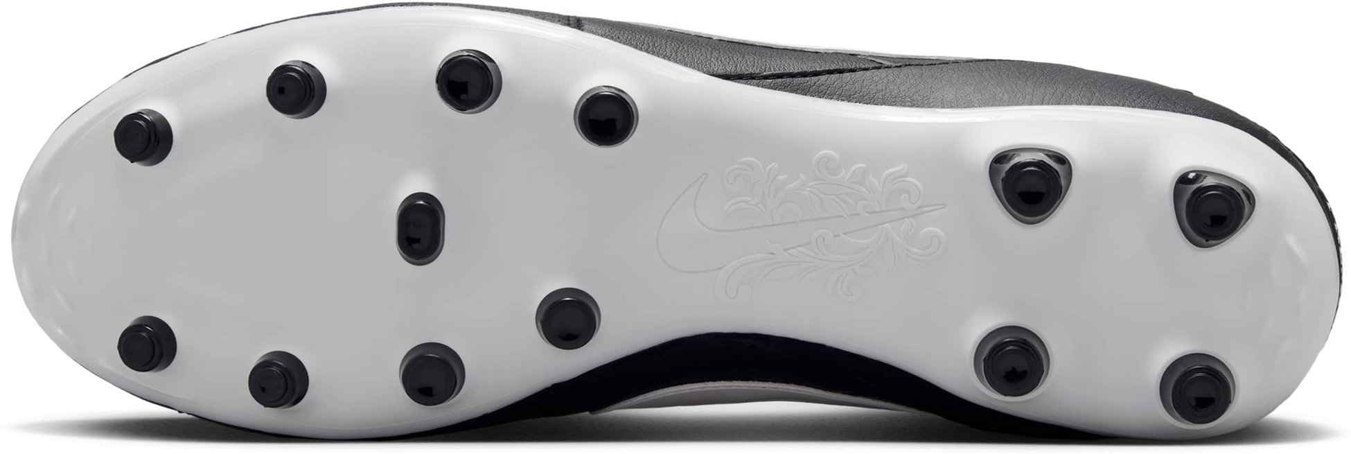 NIKE, Firm-ground Low-top Football Boot Premier 3