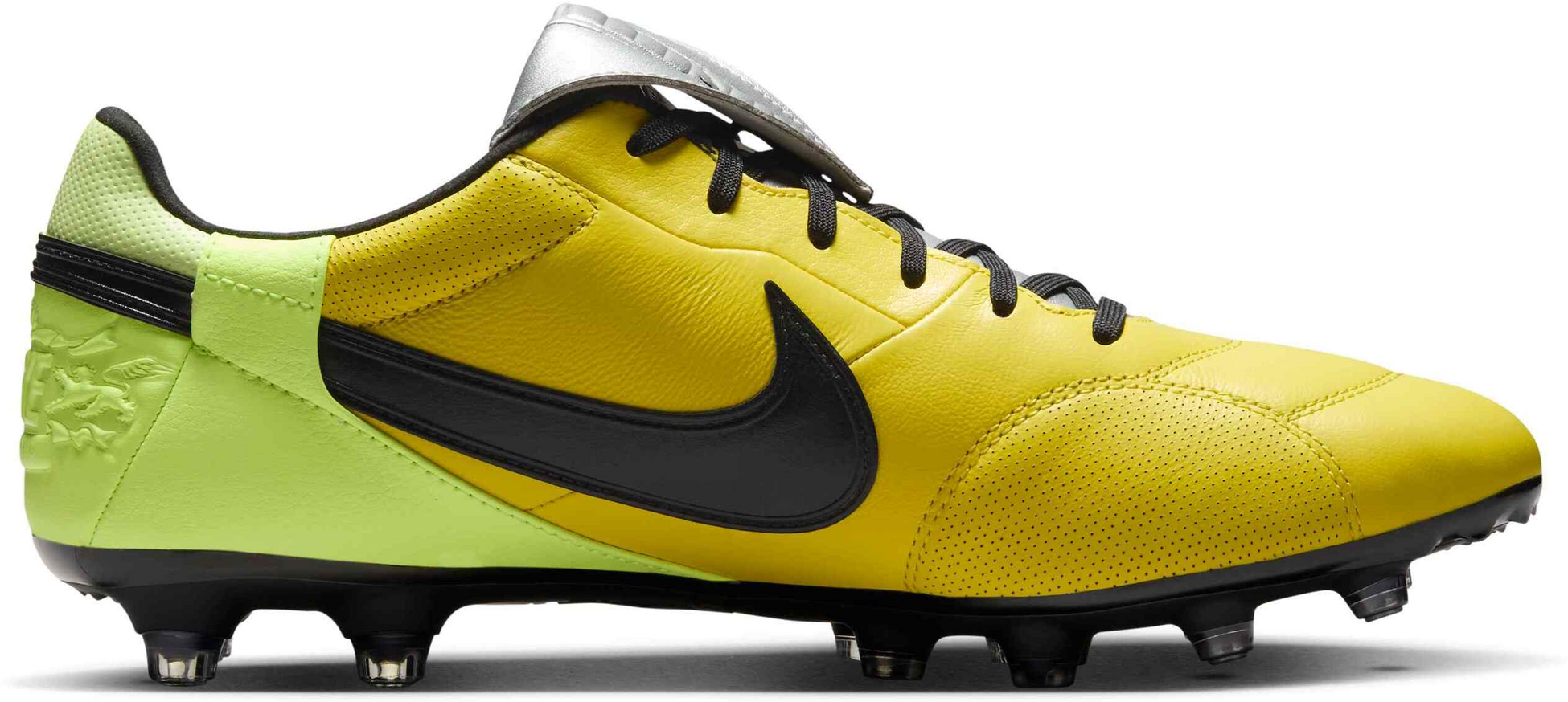 NIKE, Firm-ground Low-top Football Boot Premier 3