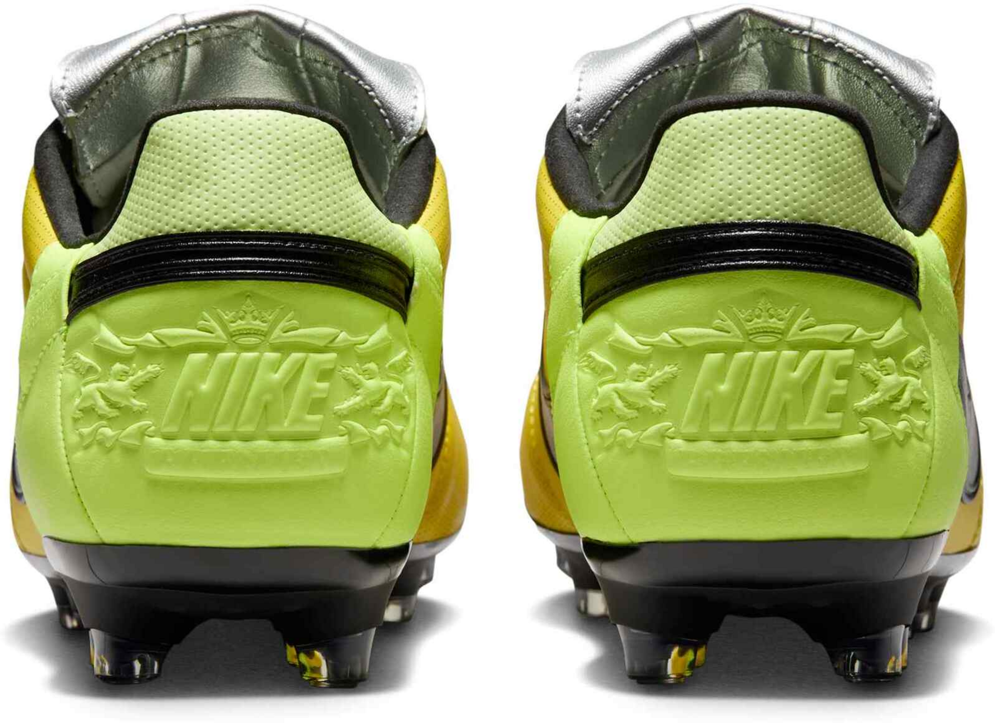 NIKE, Firm-ground Low-top Football Boot Premier 3