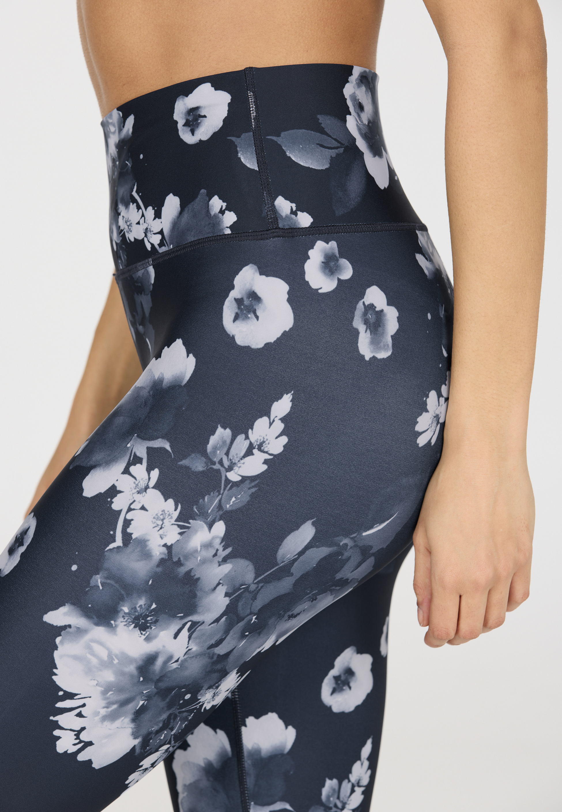 ATHLECIA, France W Tight