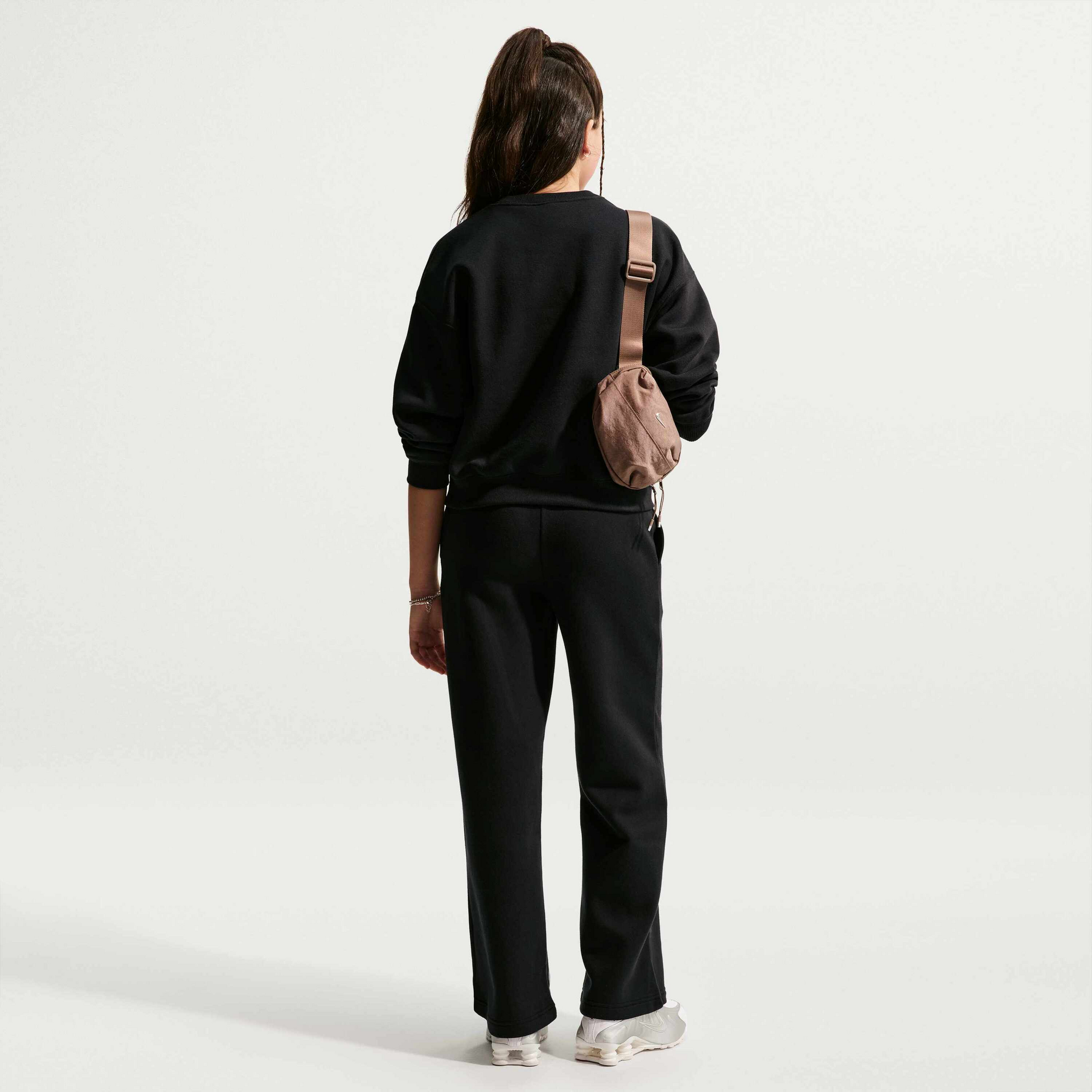 NIKE, Girls' Boxy Fleece Crew Neck Sportswear Studio