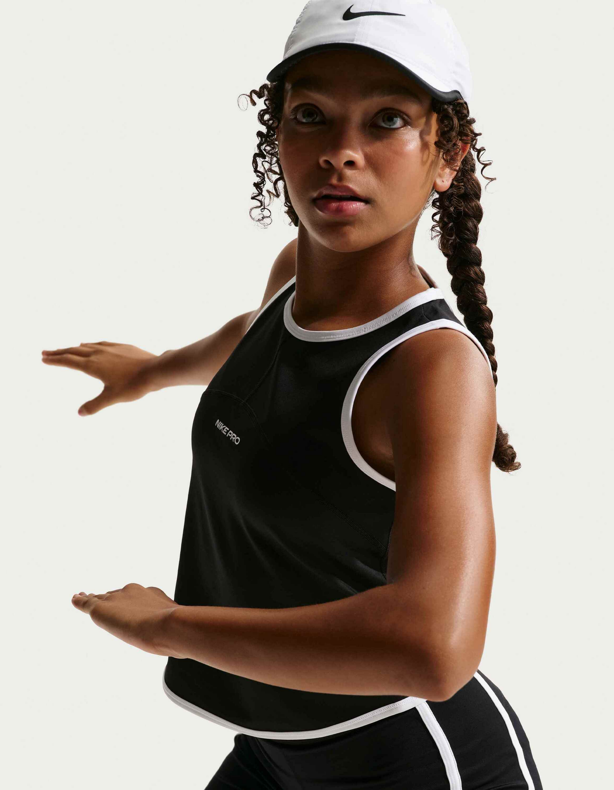 NIKE, Girls' Dri-fit 7.5cm (approx.) Shorts Pro
