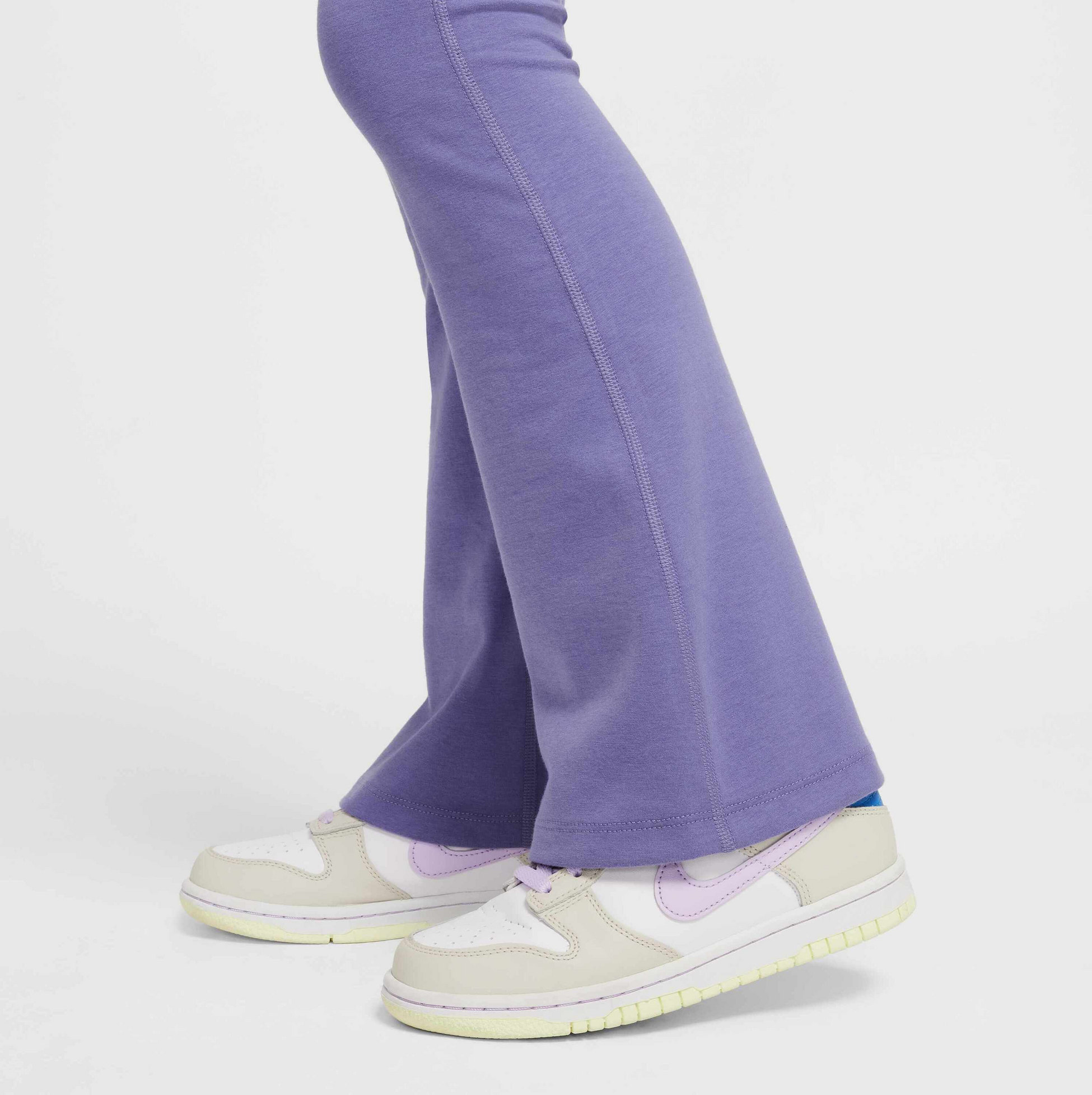 NIKE, Girls' High-waisted Flared Leggings Sportswear Classic