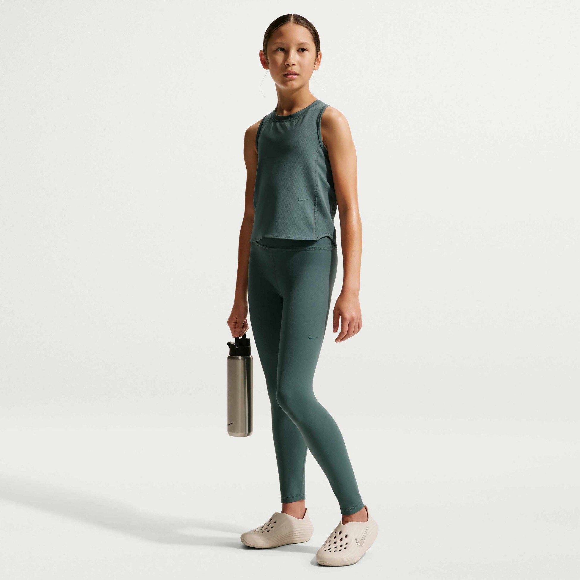 NIKE, Girls' High-waisted Full-length Leggings Mavn