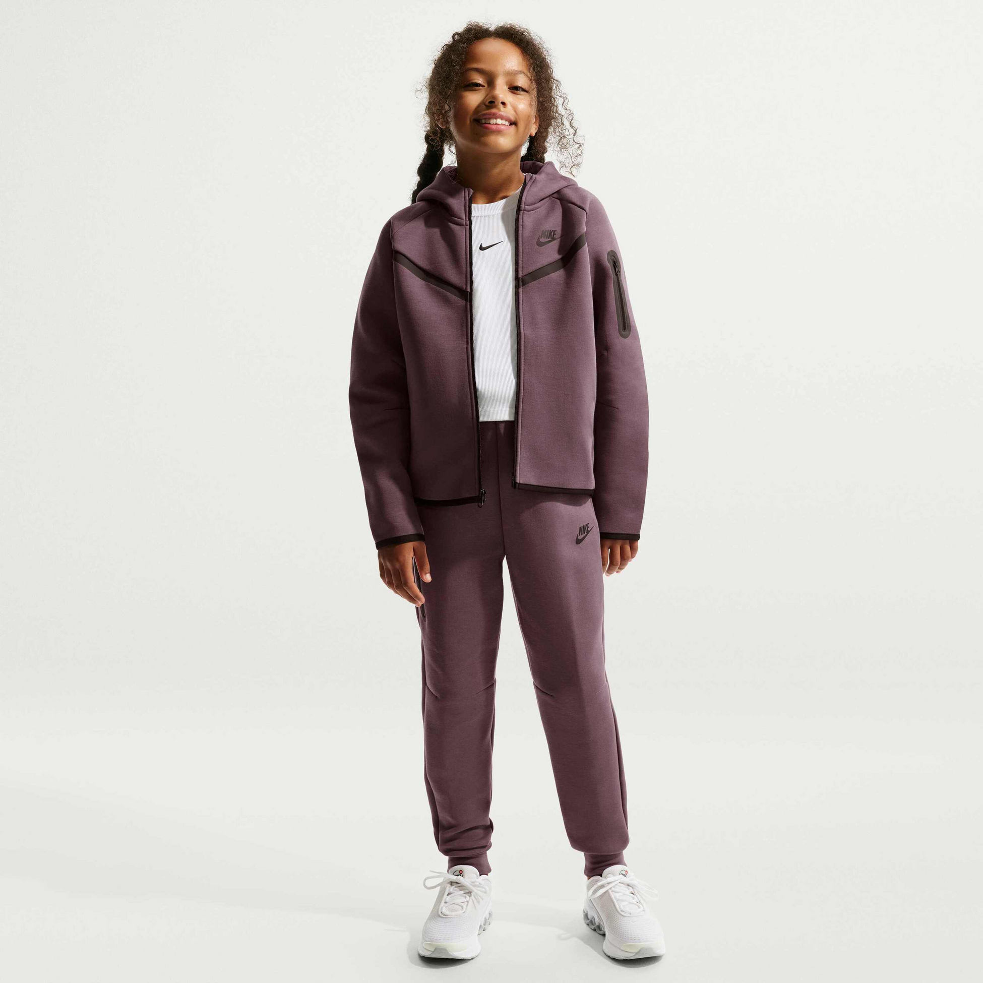 NIKE, Girls' Joggers Sportswear Tech Fleece