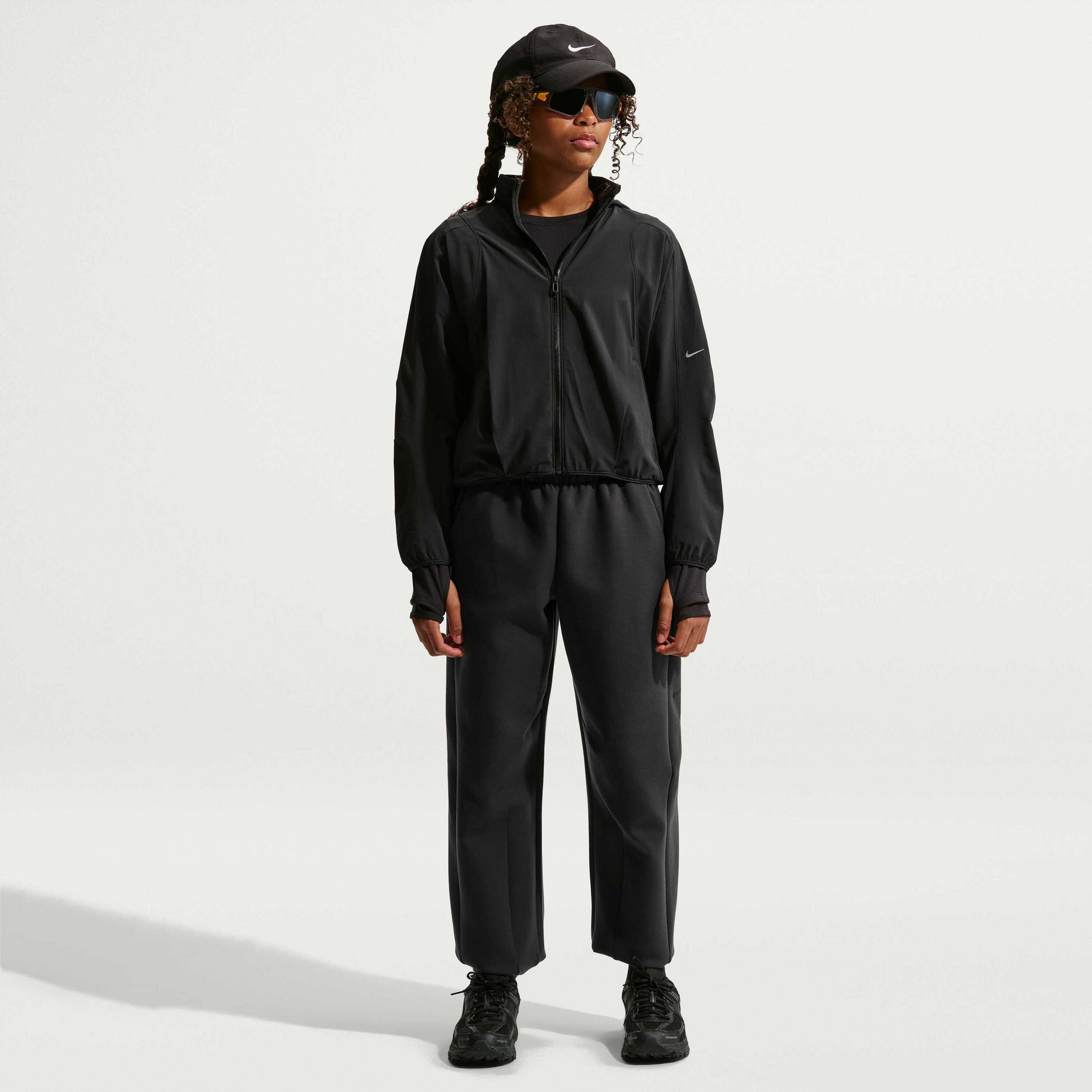 NIKE, Girls' Water-repellent Uv Woven Jacket Mavn