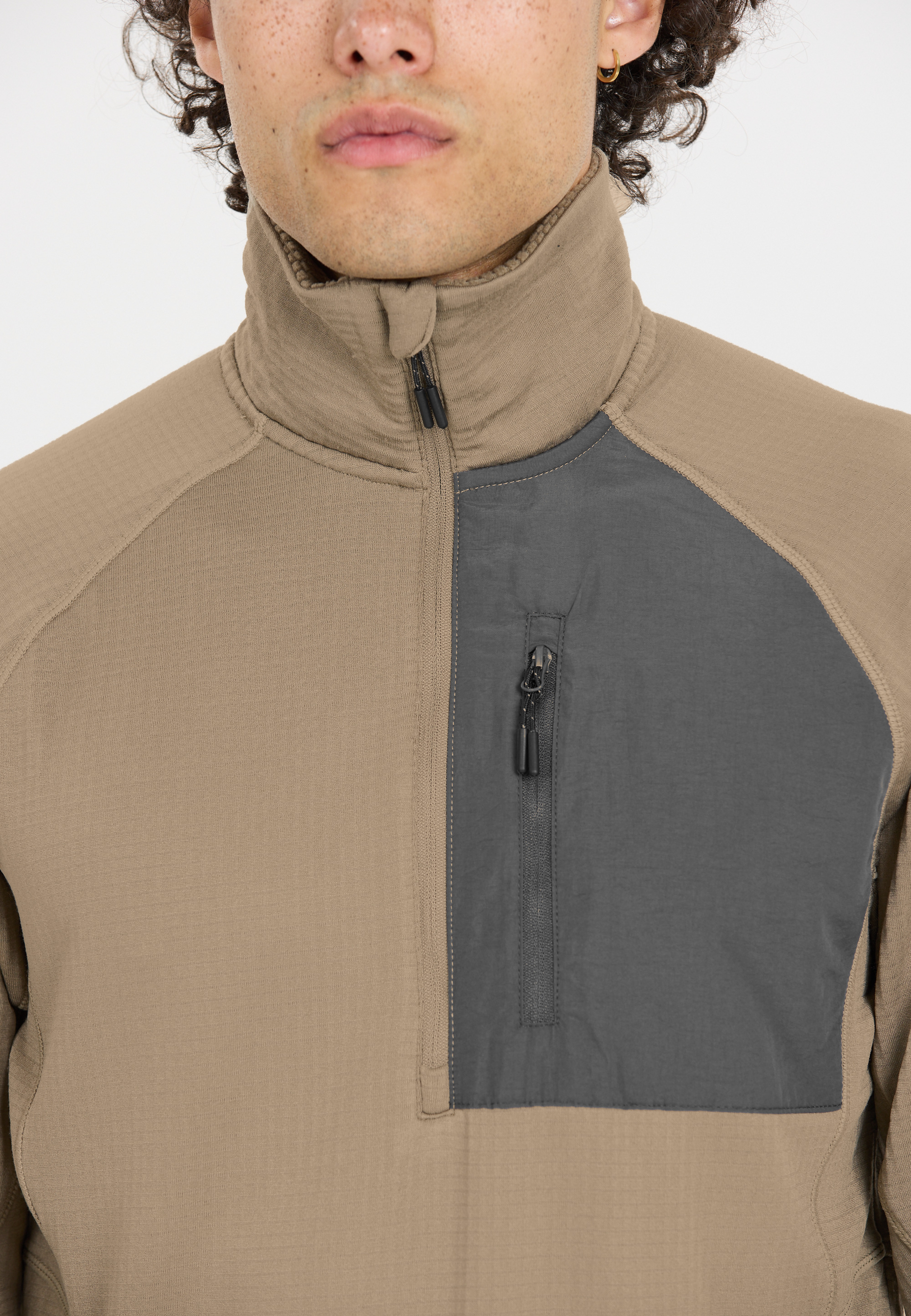 WHISTLER, Helge Midlayer