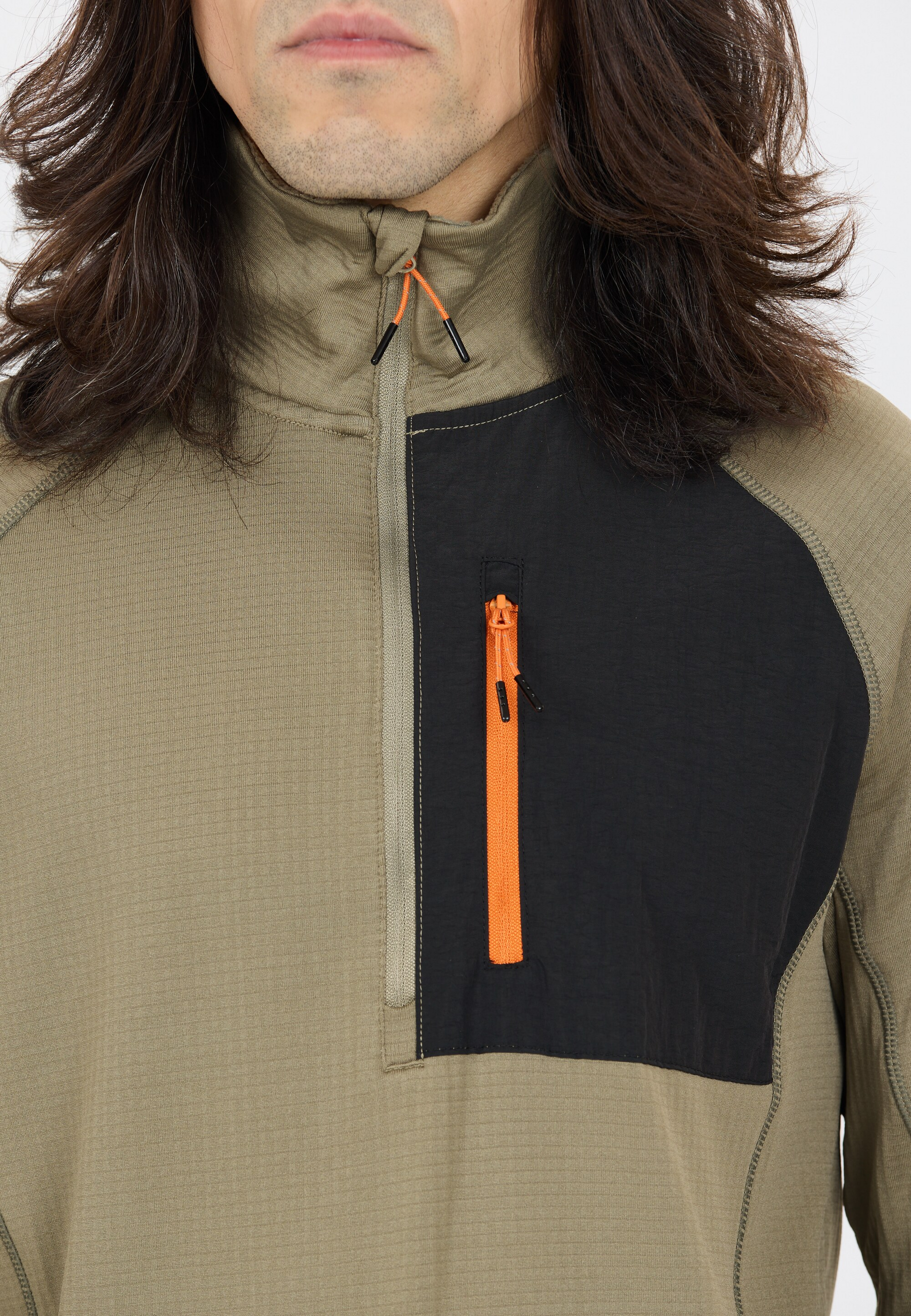 WHISTLER, Helge Midlayer