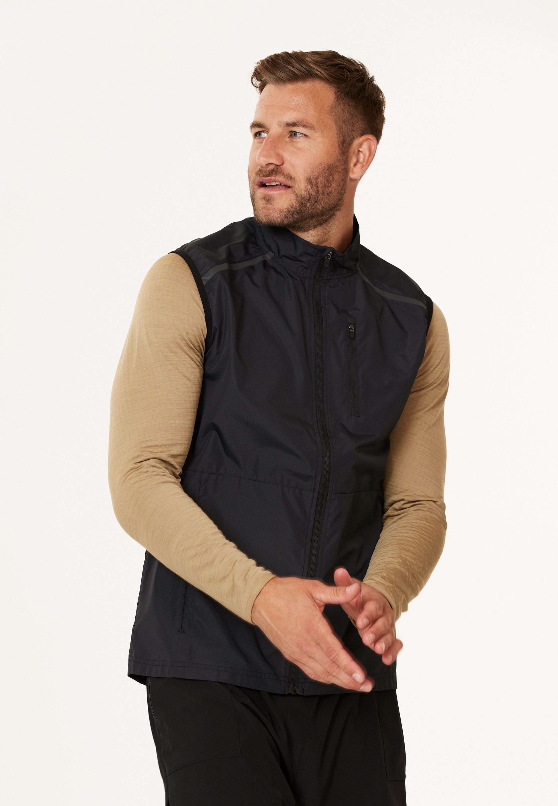 ENDURANCE, Hugoee Vest