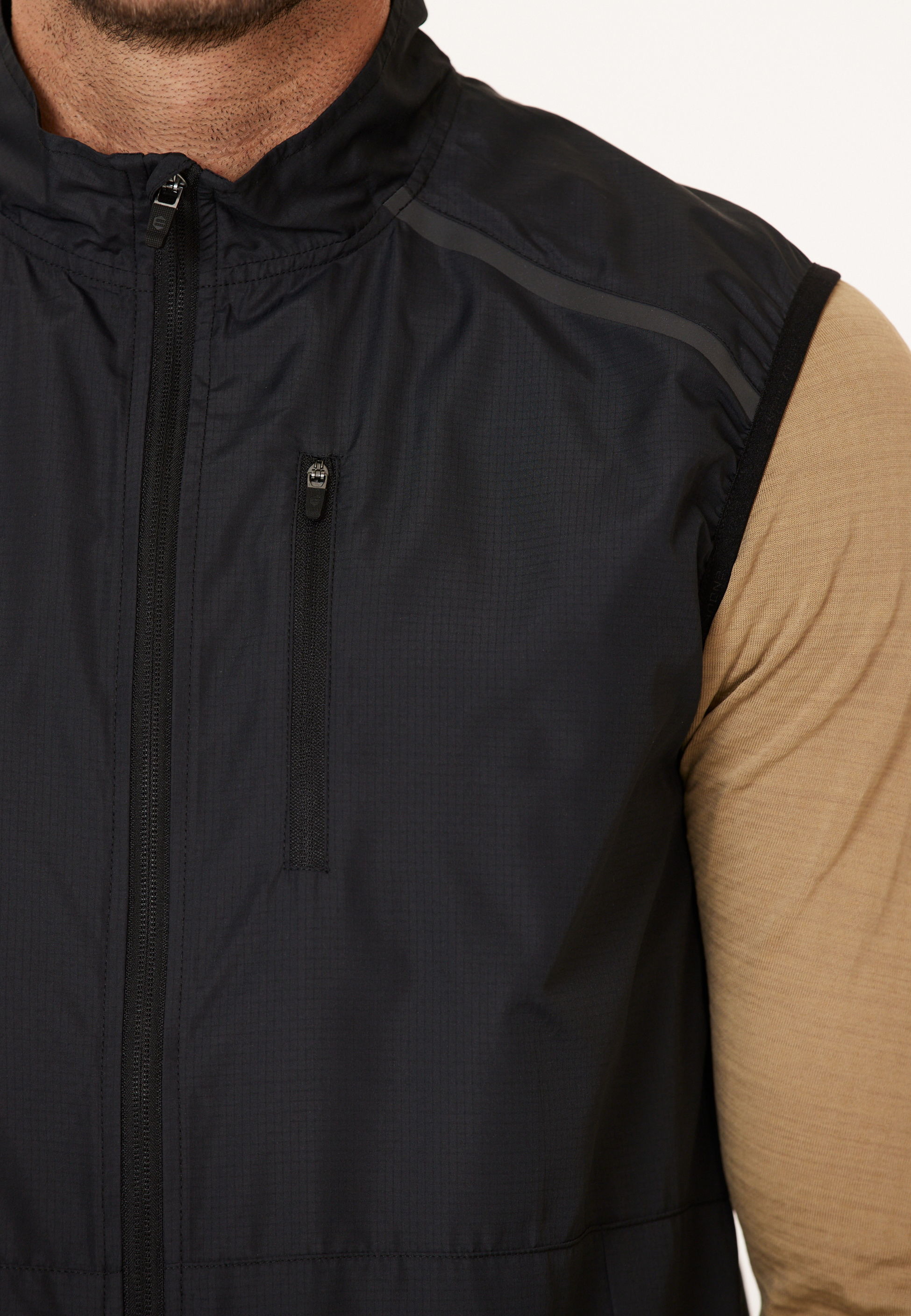 ENDURANCE, Hugoee Vest