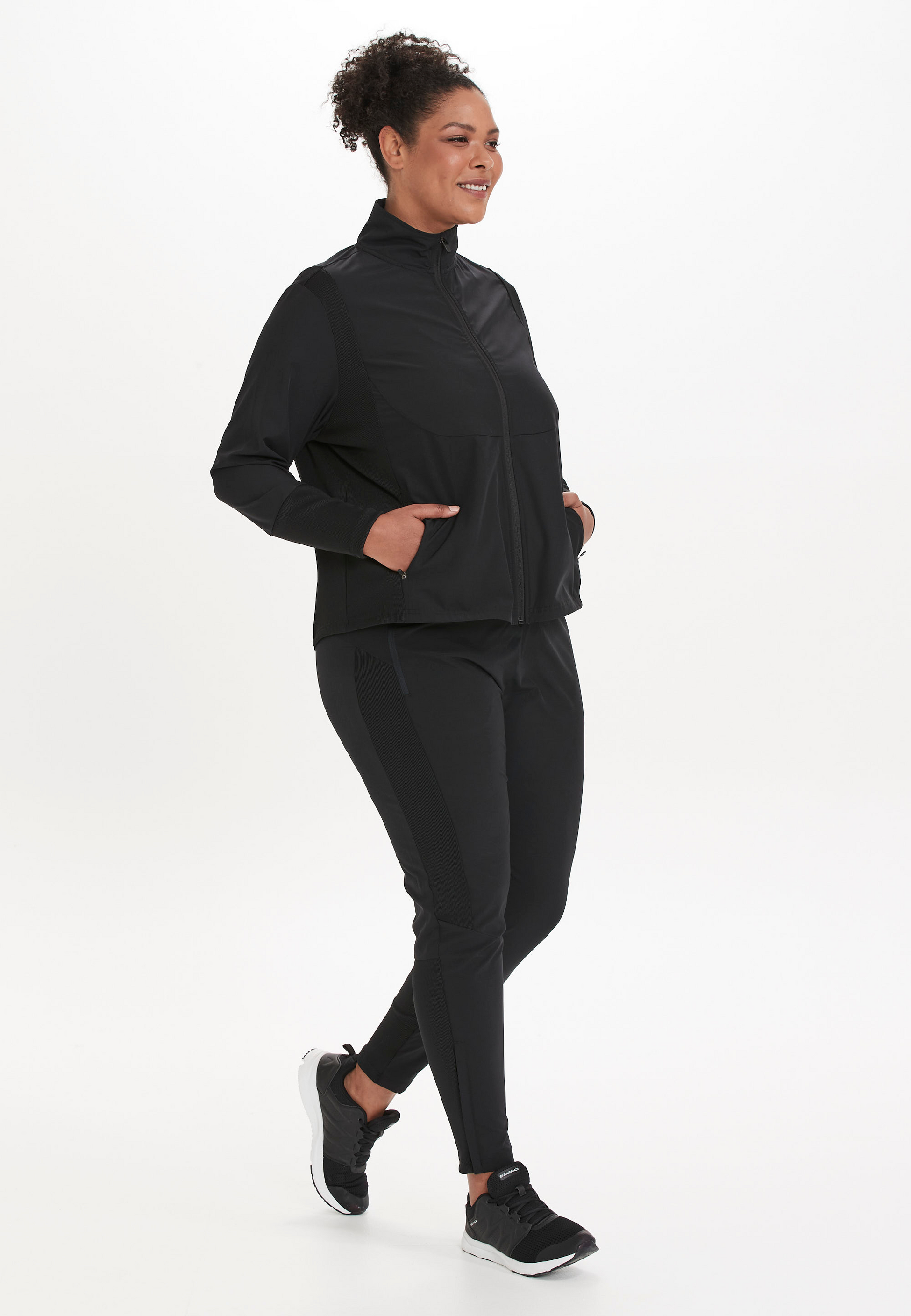 Q SPORTSWEAR, Isabely Jacket