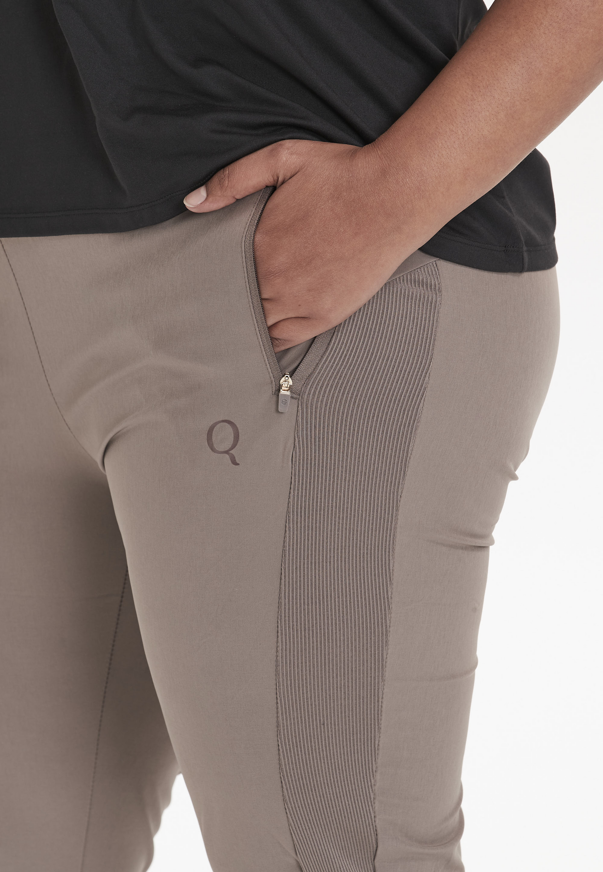 Q SPORTSWEAR, Isabely Tight
