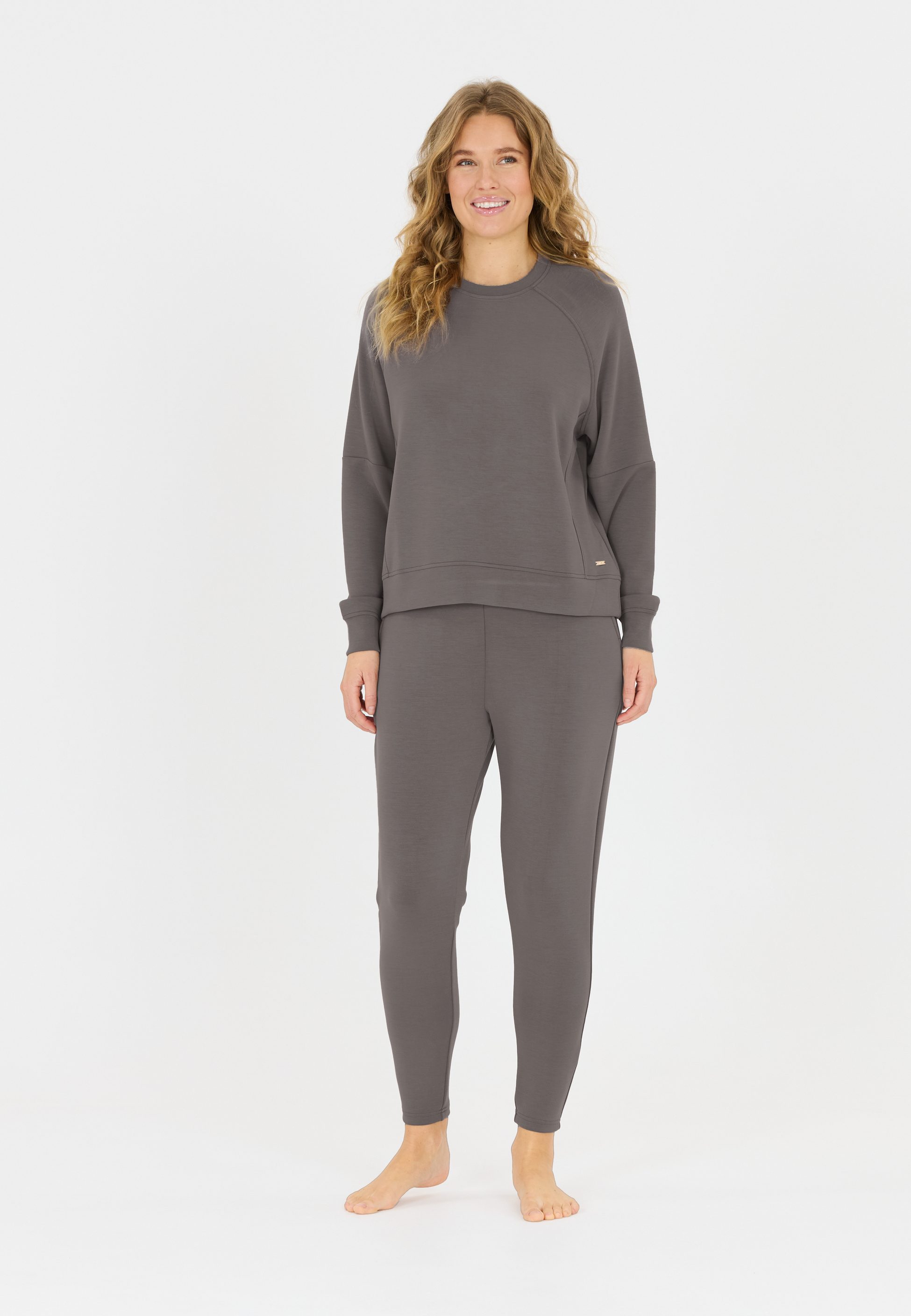 ATHLECIA, Jacey