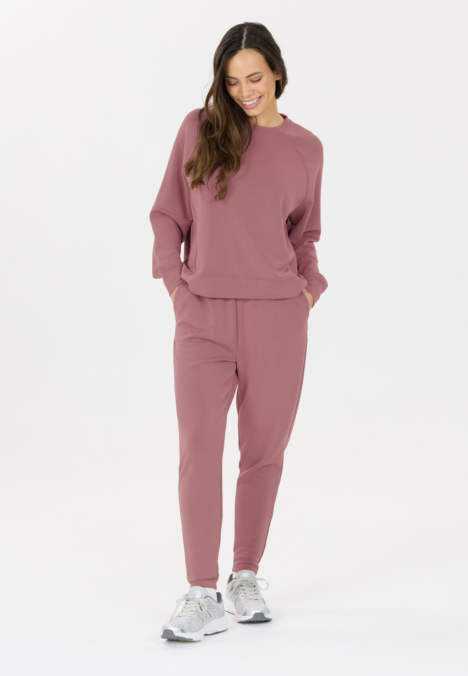 ATHLECIA, Jacey