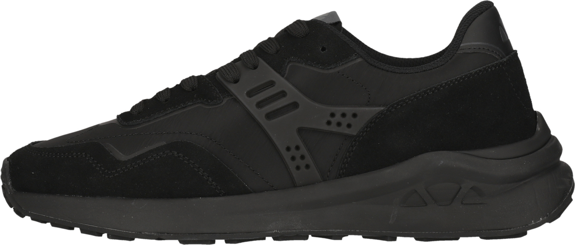 ELLESSE, Jamar