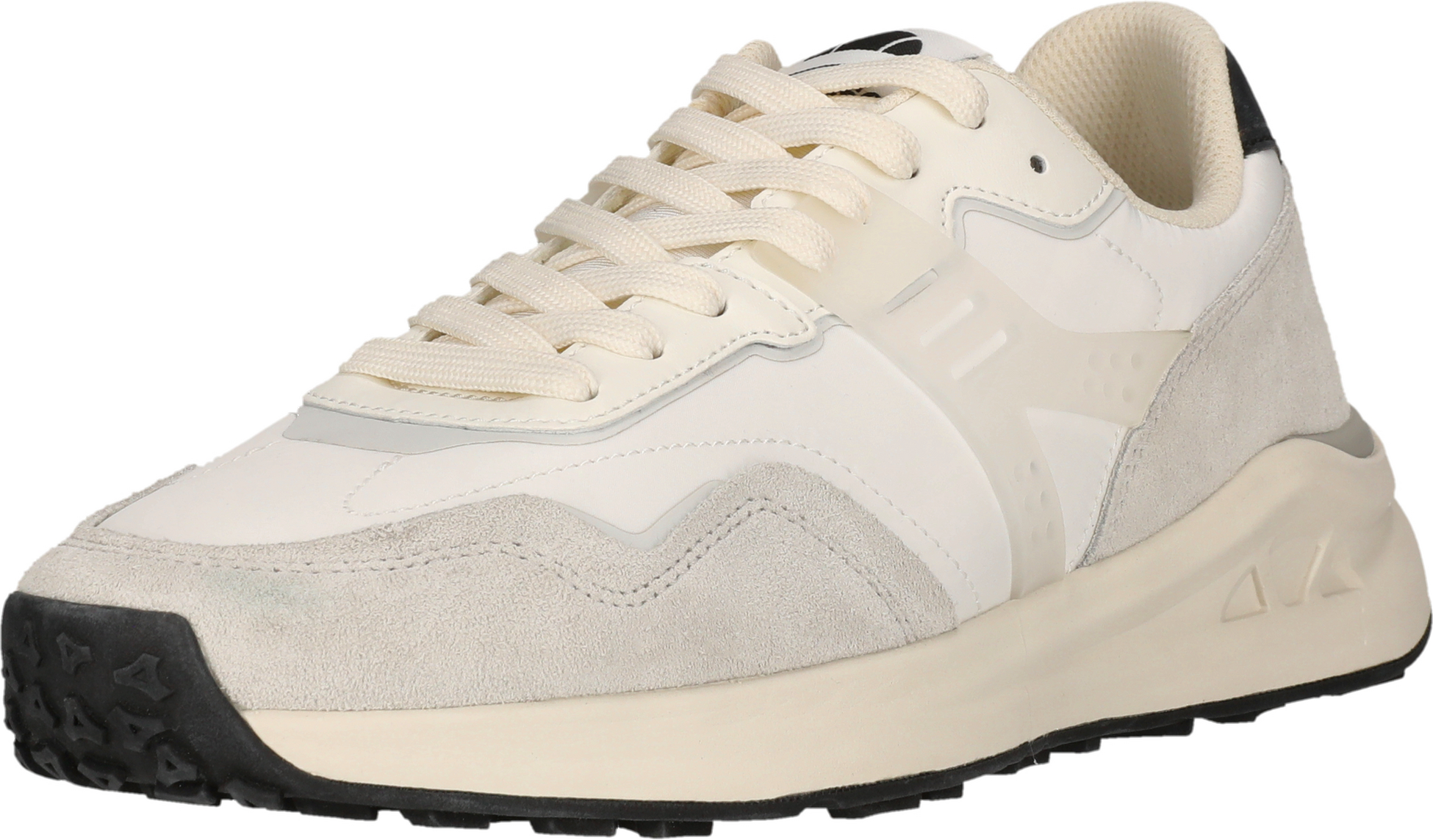 ELLESSE, Jamar