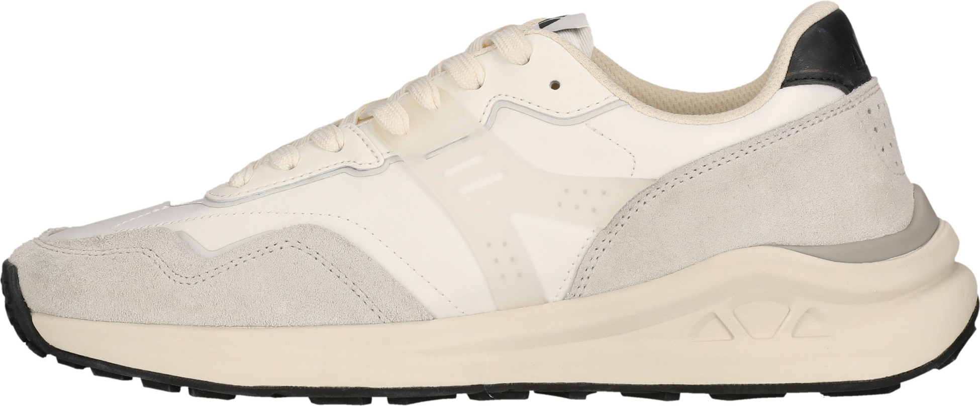 ELLESSE, Jamar