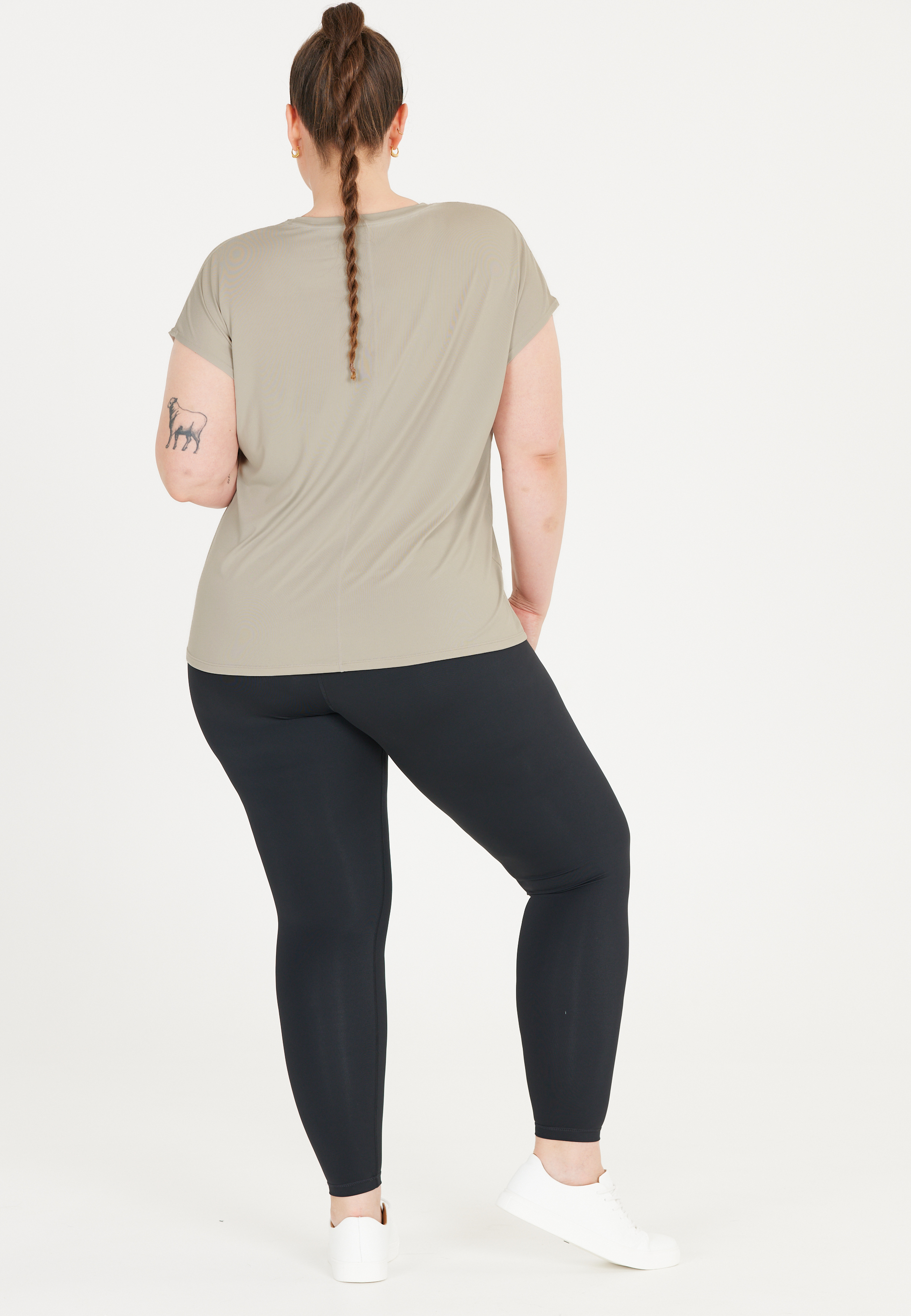 Q SPORTSWEAR, Jenirei T-shirt